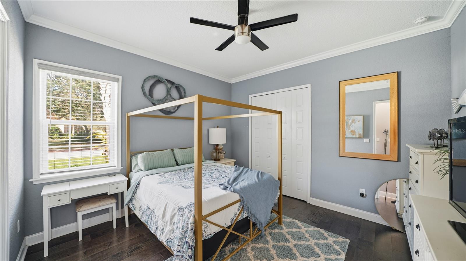 Image 35 of 64 For 4 Flagship Court