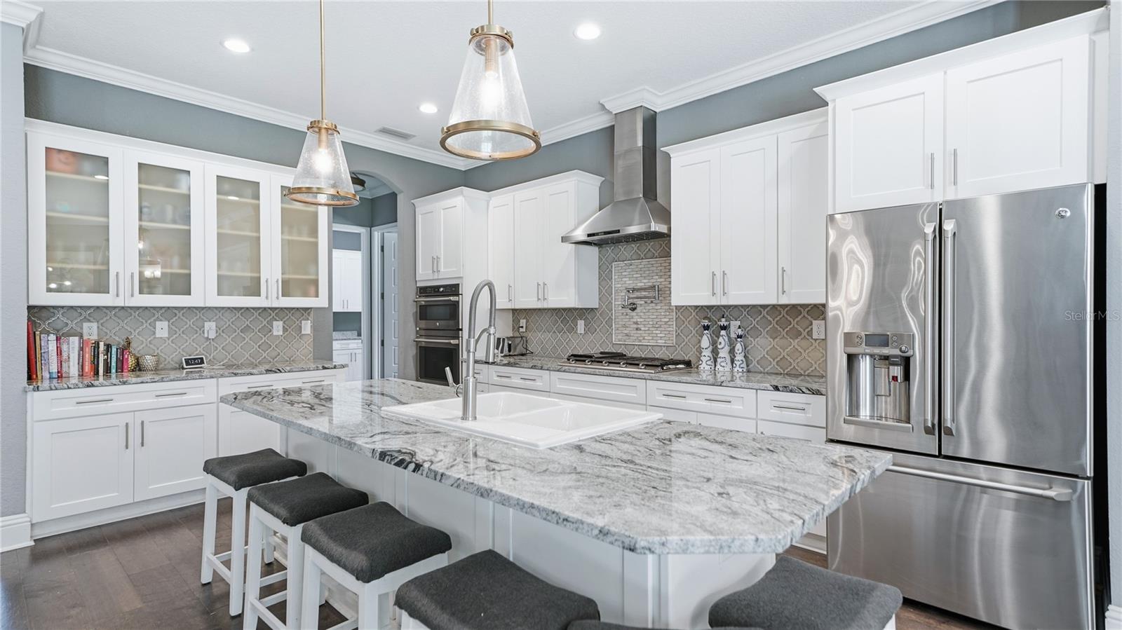 Image 6 of 64 For 4 Flagship Court