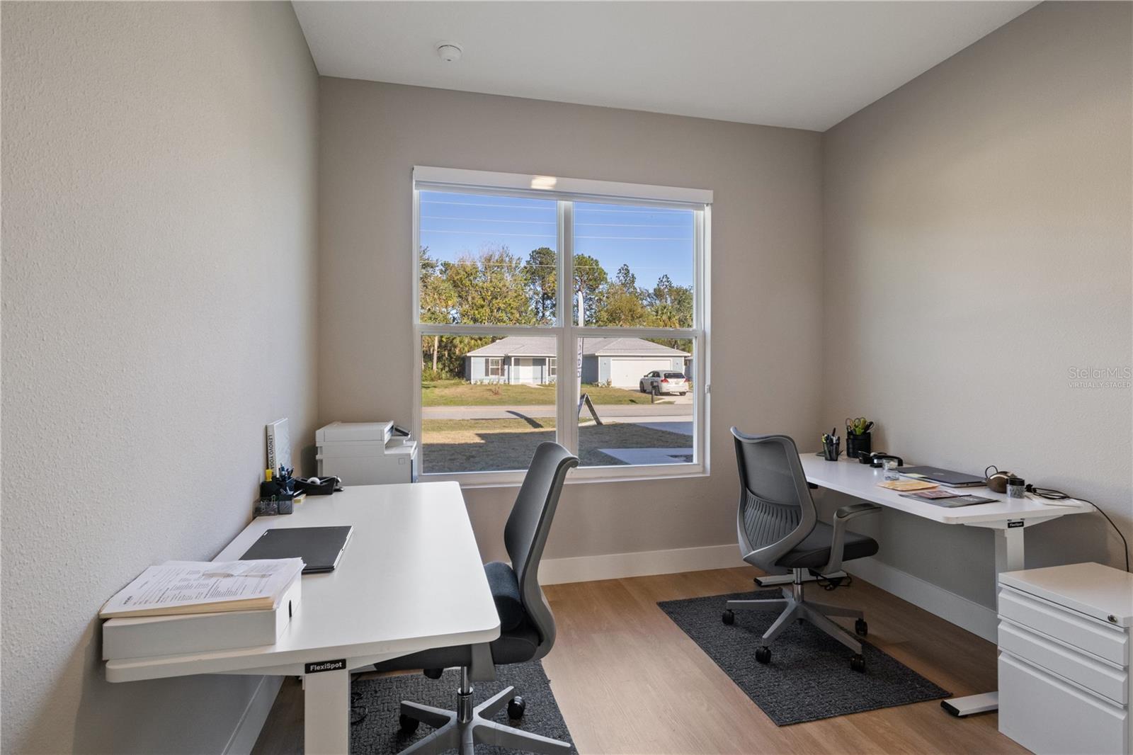 Image 13 of 15 For 3 Longview Lane