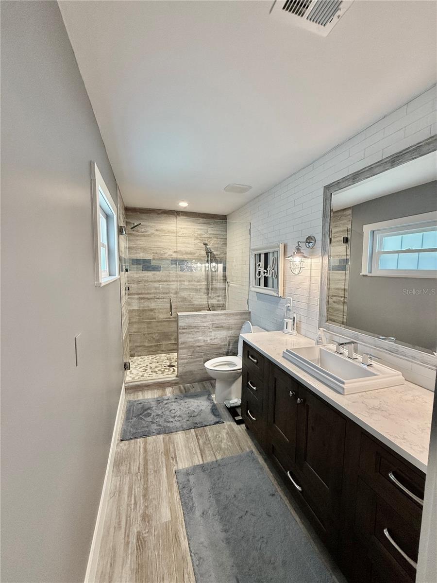 Image 17 of 29 For 39 Avalon Terrace