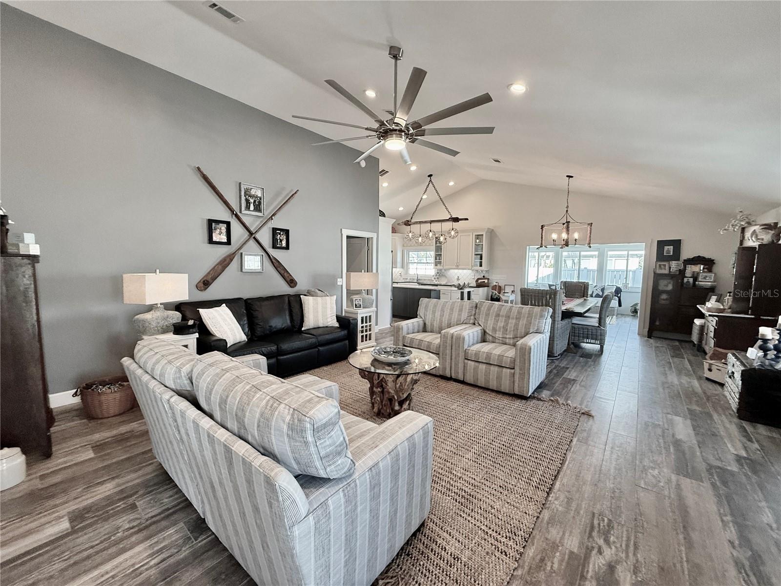 Image 3 of 29 For 39 Avalon Terrace