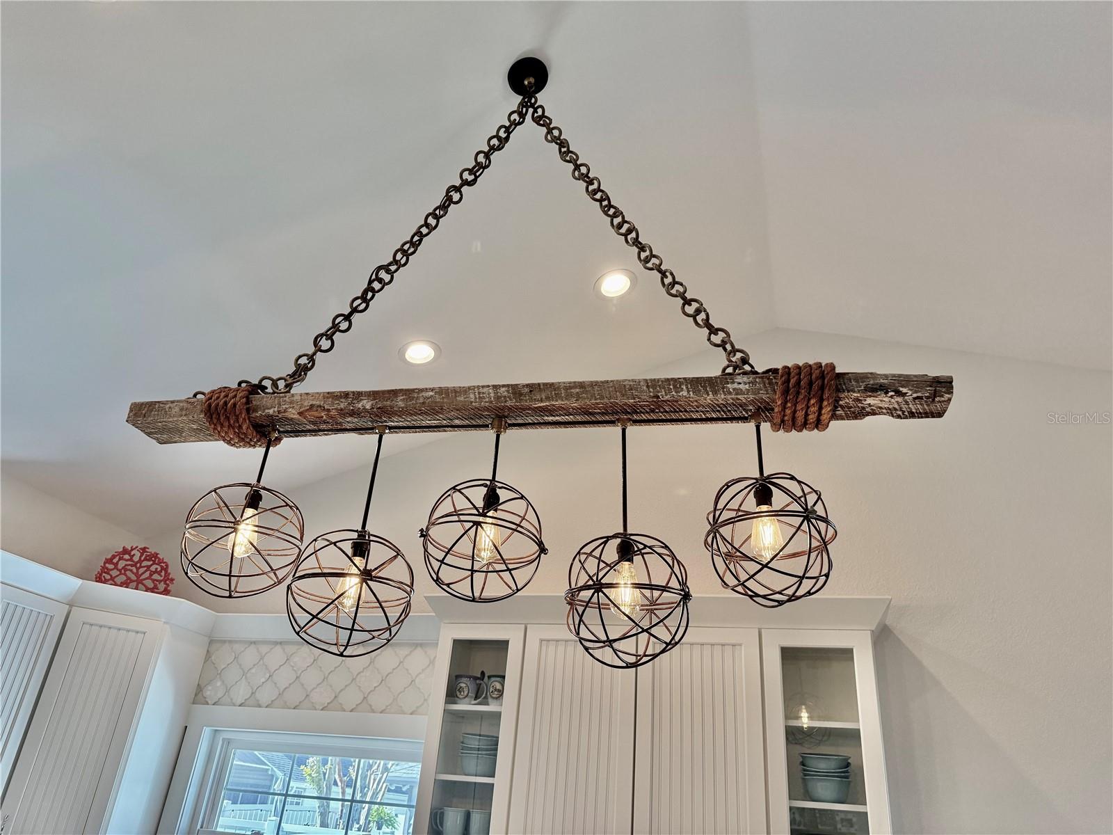 Image 9 of 29 For 39 Avalon Terrace