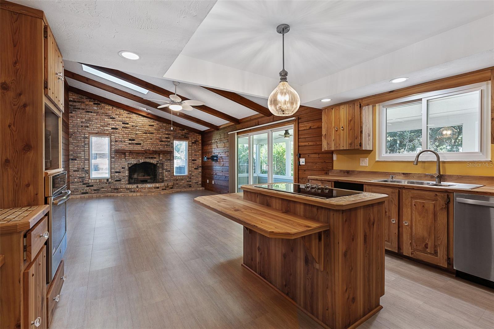 Image 14 of 48 For 521 Pelican Bay Drive