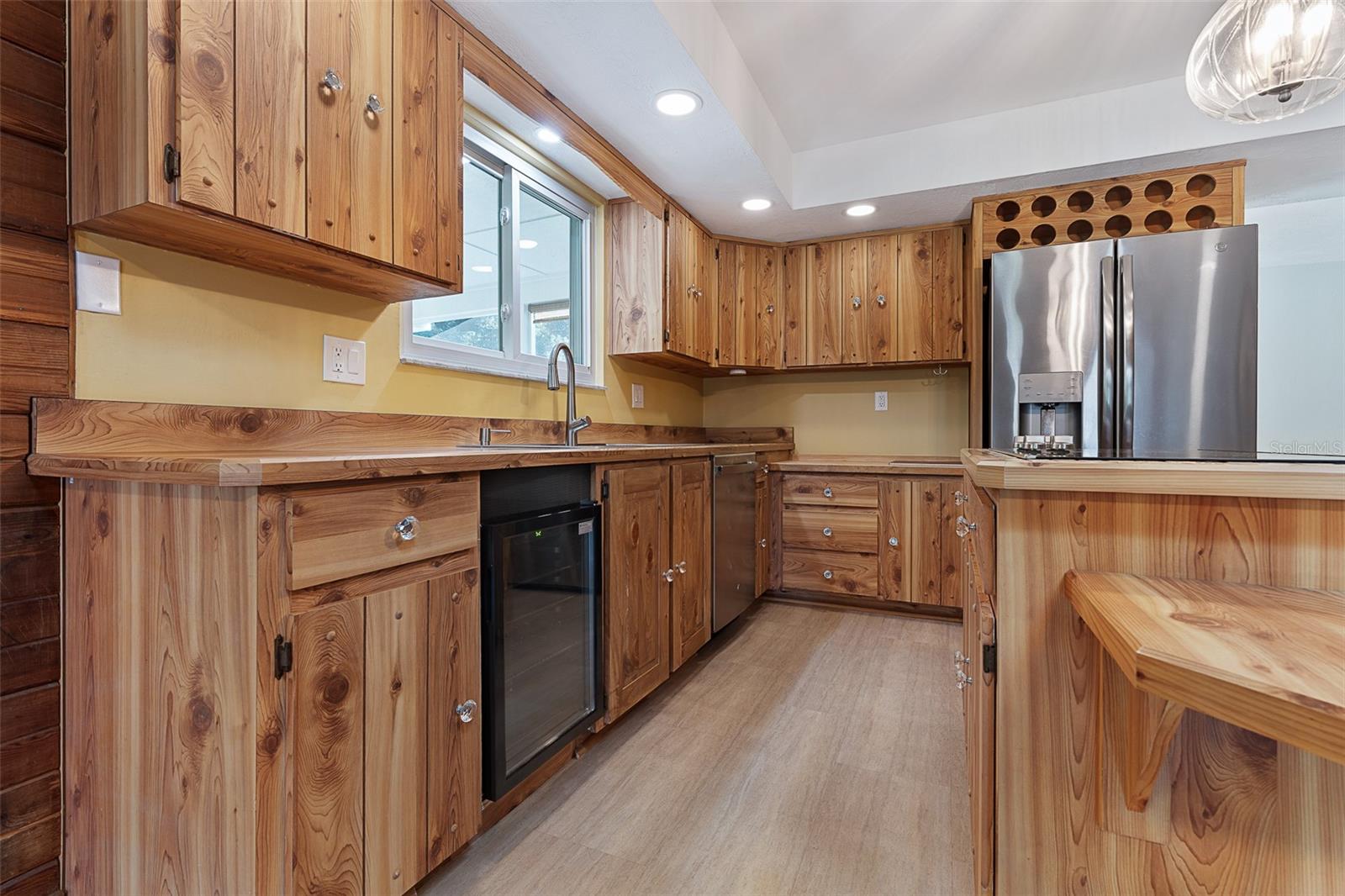 Image 17 of 48 For 521 Pelican Bay Drive