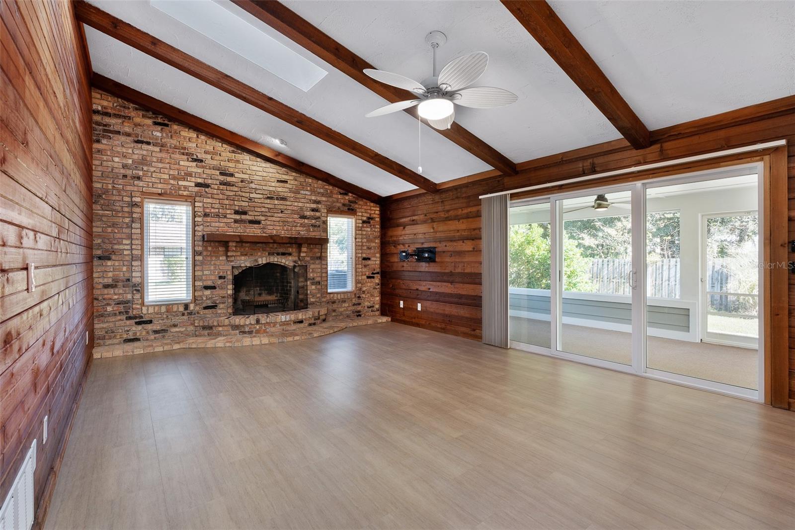 Image 22 of 48 For 521 Pelican Bay Drive