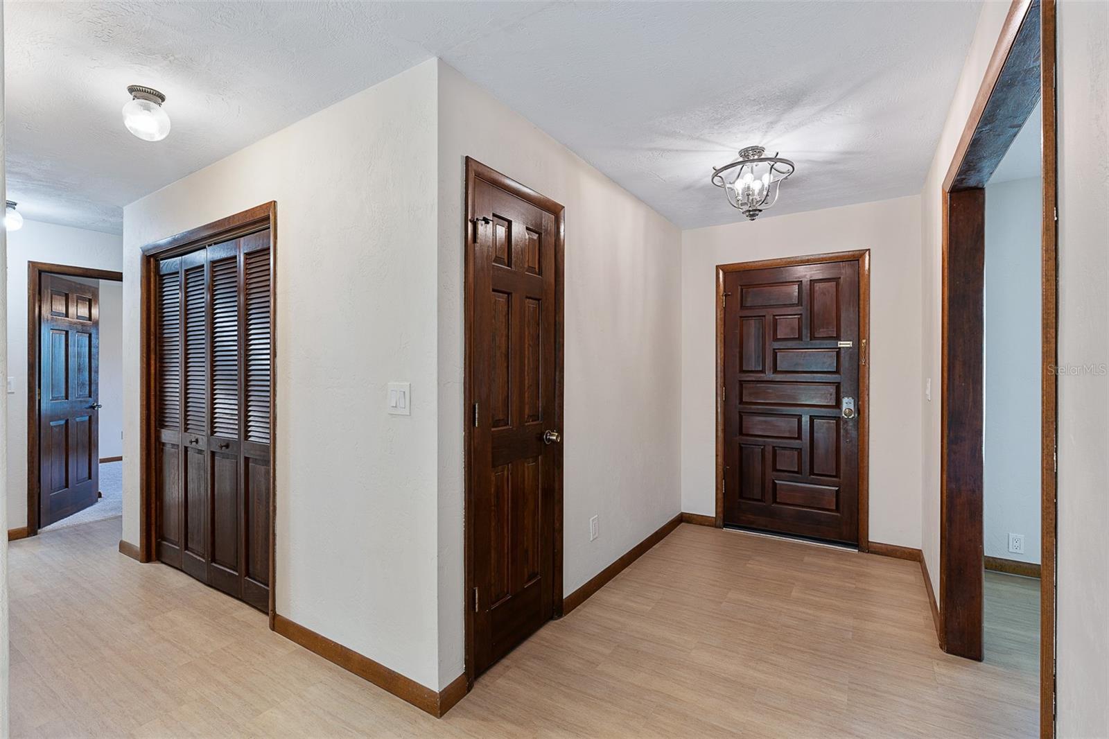 Image 5 of 48 For 521 Pelican Bay Drive