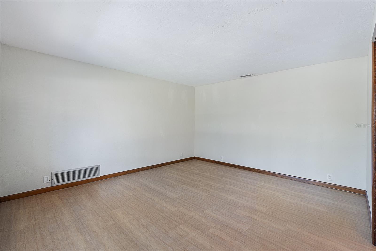 Image 9 of 48 For 521 Pelican Bay Drive