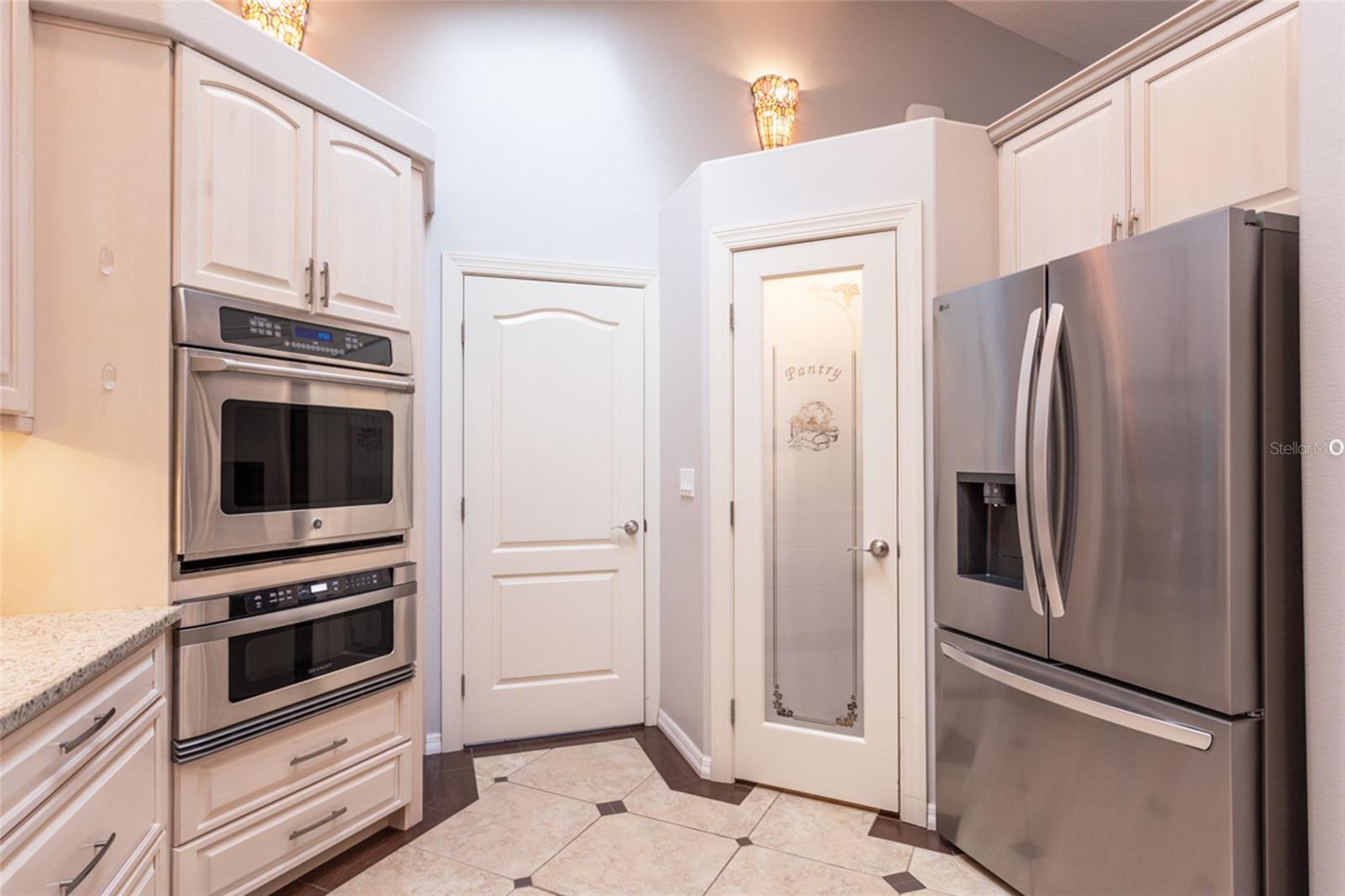 Image 15 of 61 For 608 Shearwood Drive