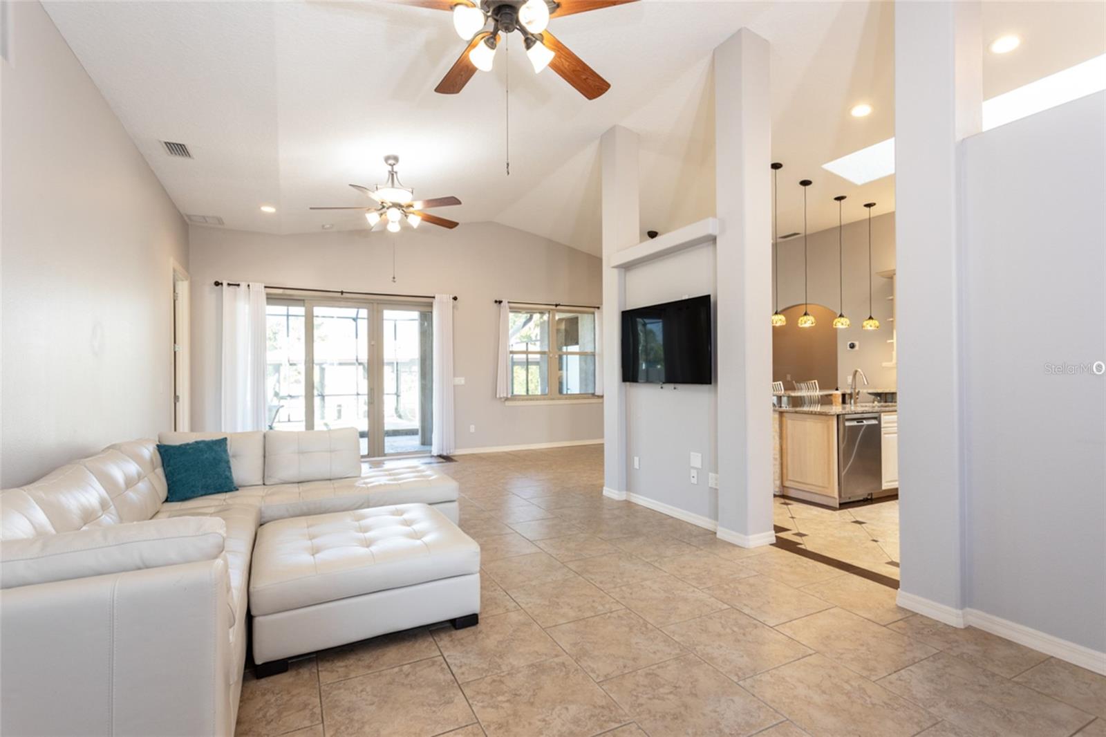 Image 2 of 61 For 608 Shearwood Drive