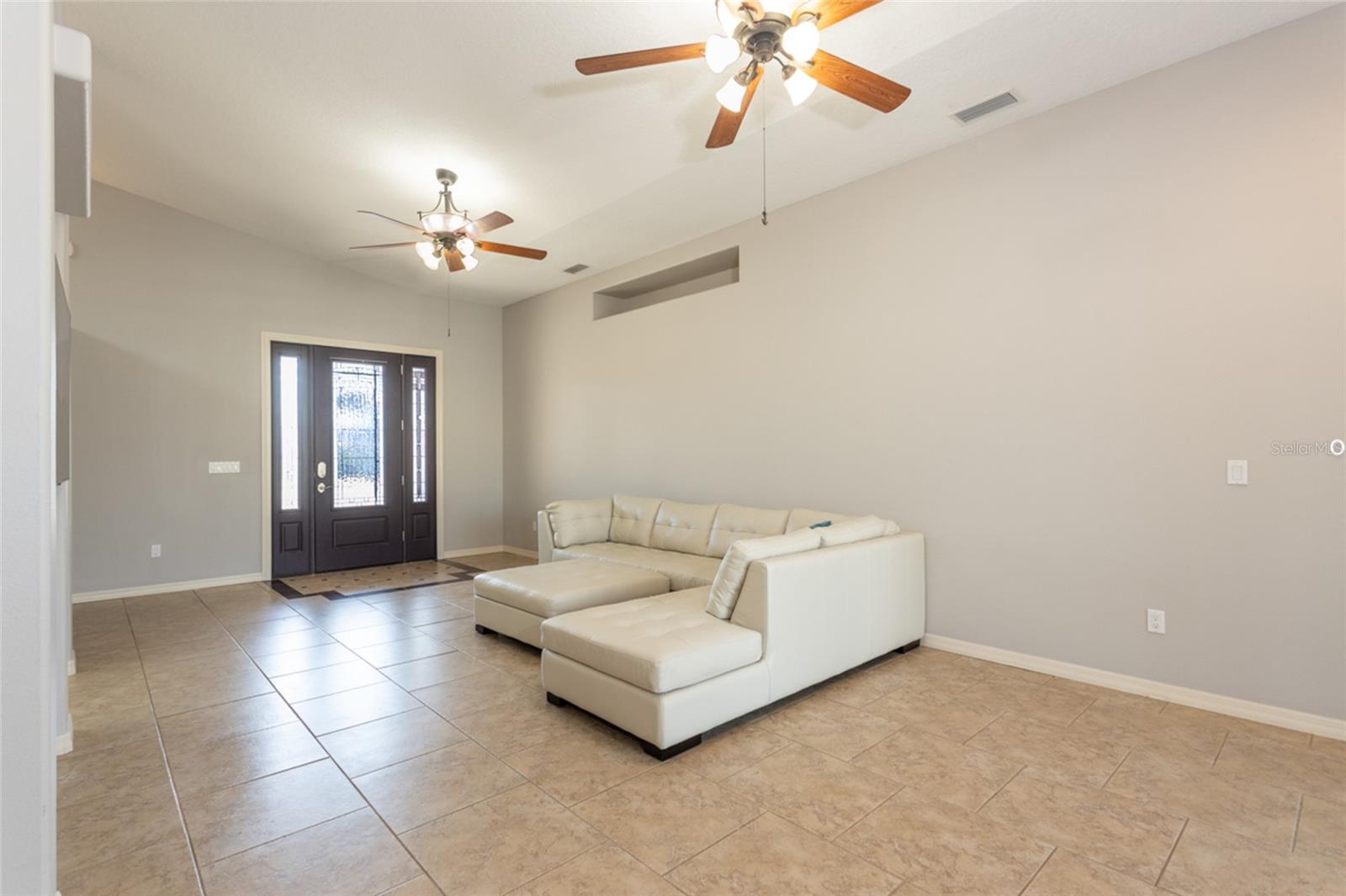 Image 21 of 61 For 608 Shearwood Drive