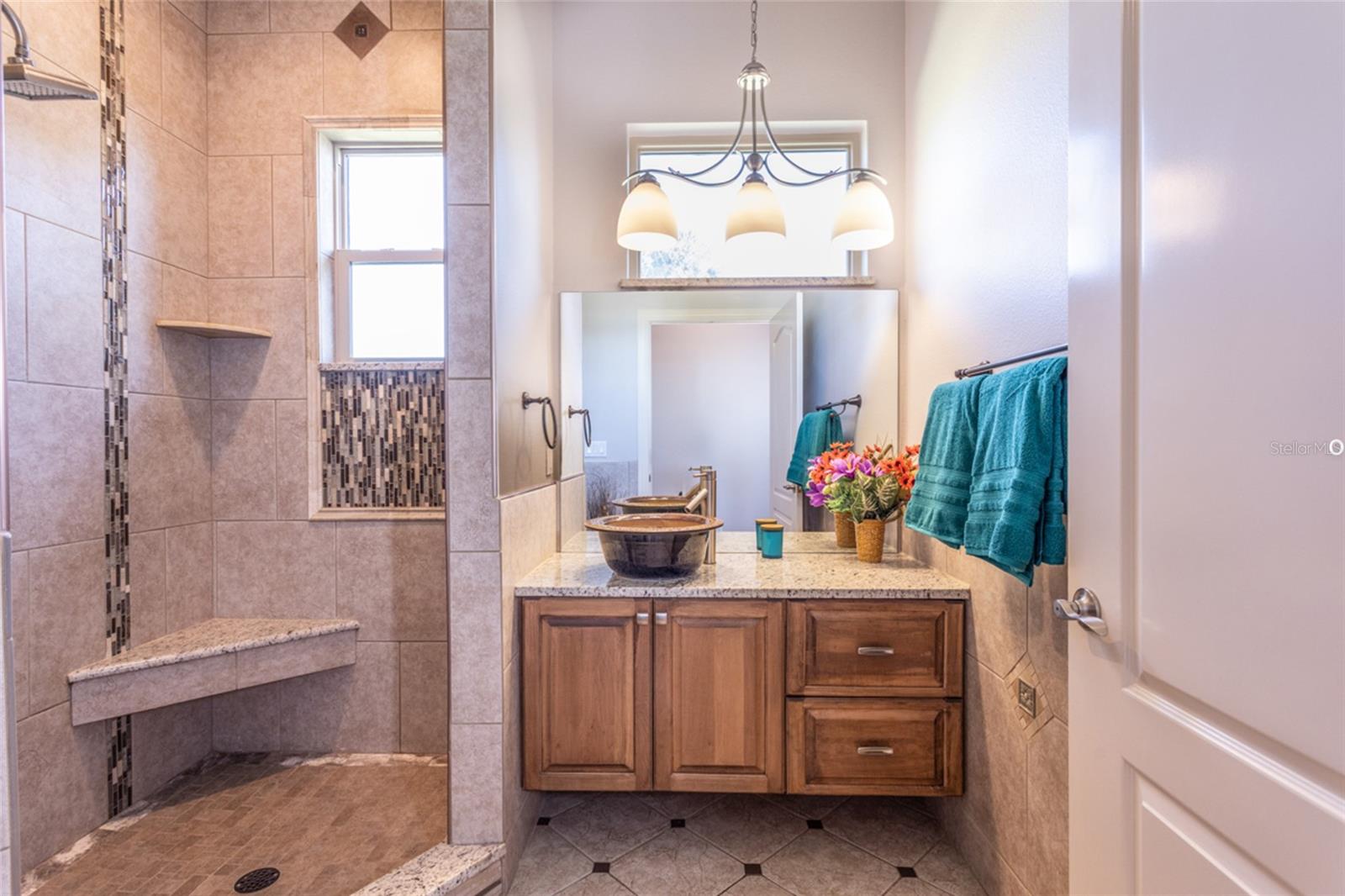 Image 26 of 61 For 608 Shearwood Drive