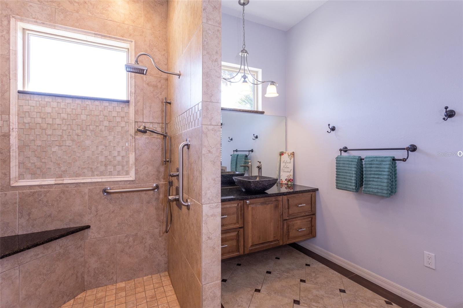 Image 27 of 61 For 608 Shearwood Drive