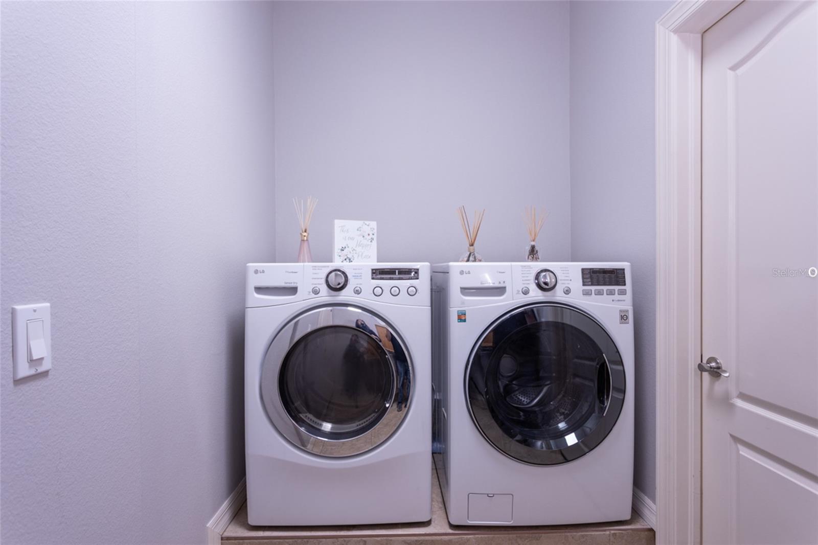 Image 36 of 61 For 608 Shearwood Drive