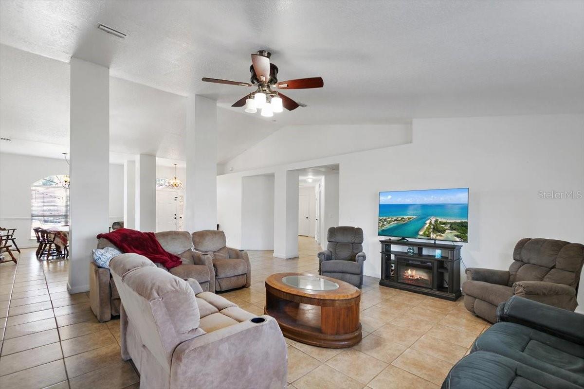 Image 4 of 23 For 38 Red Mill Drive