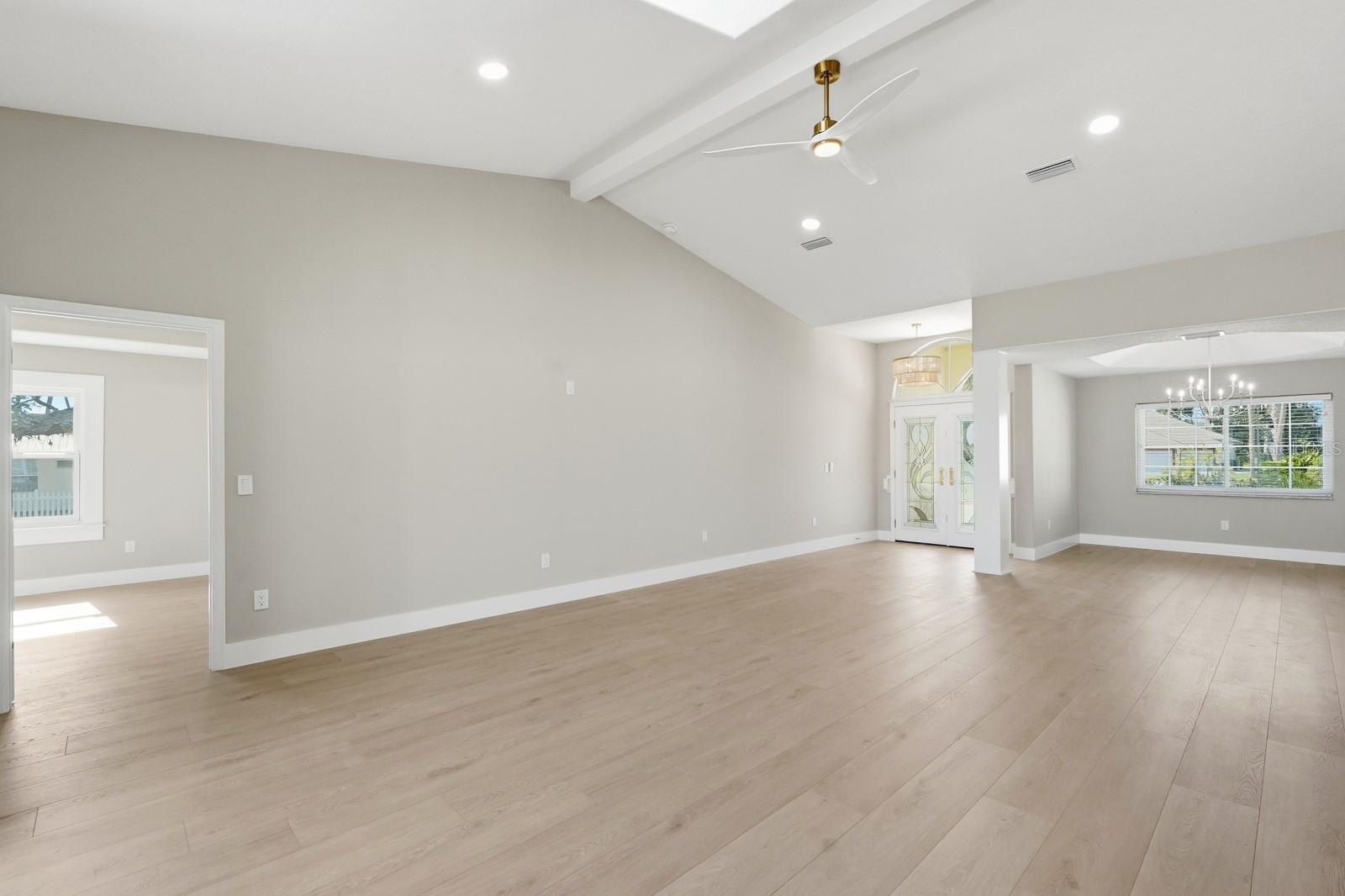 Image 11 of 45 For 470 Lambert Avenue