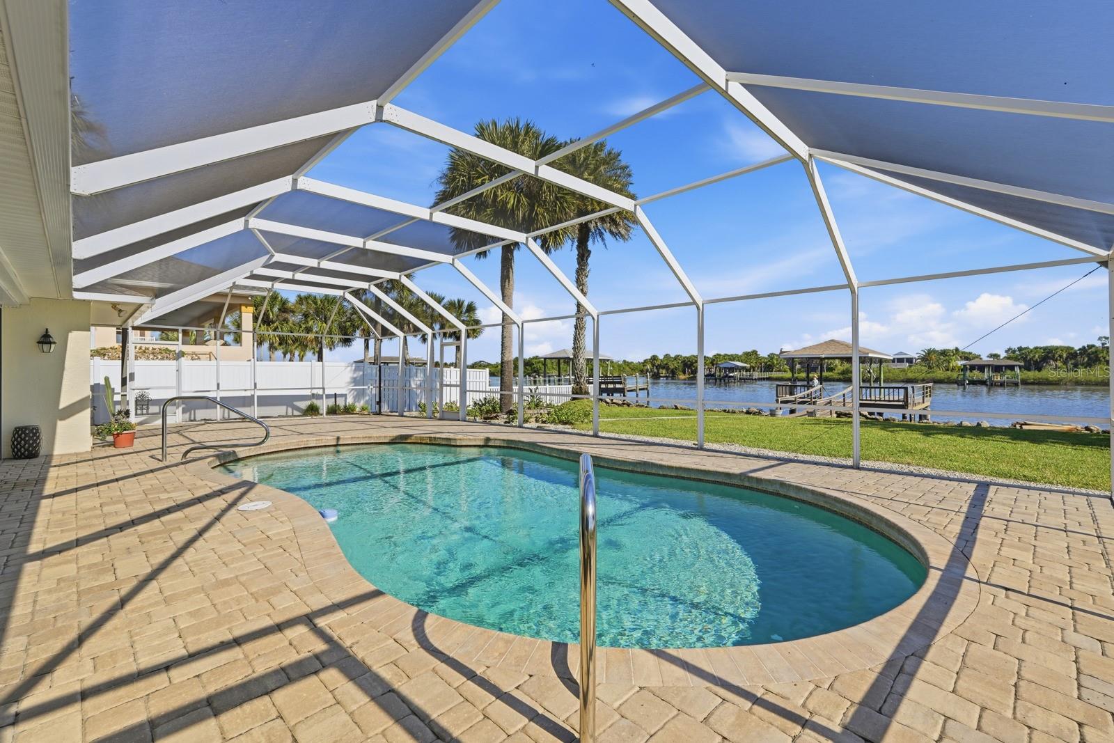 Image 31 of 45 For 470 Lambert Avenue