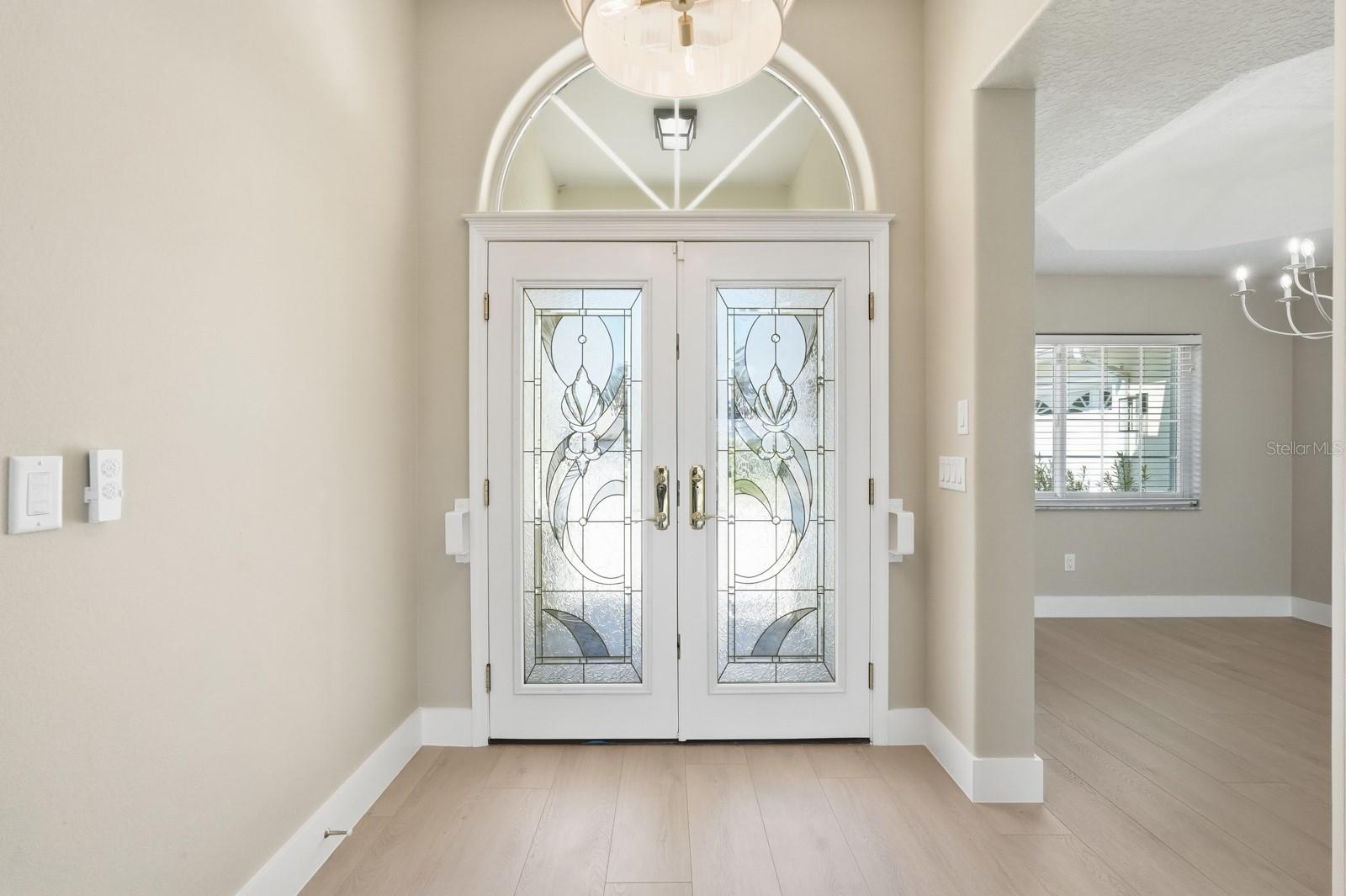 Image 9 of 45 For 470 Lambert Avenue