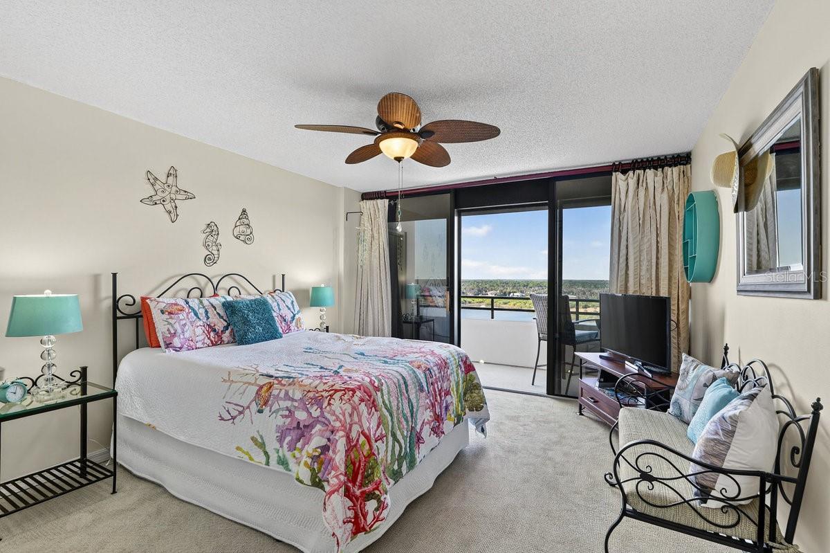 Image 28 of 49 For 1601 Central Avenue 1002