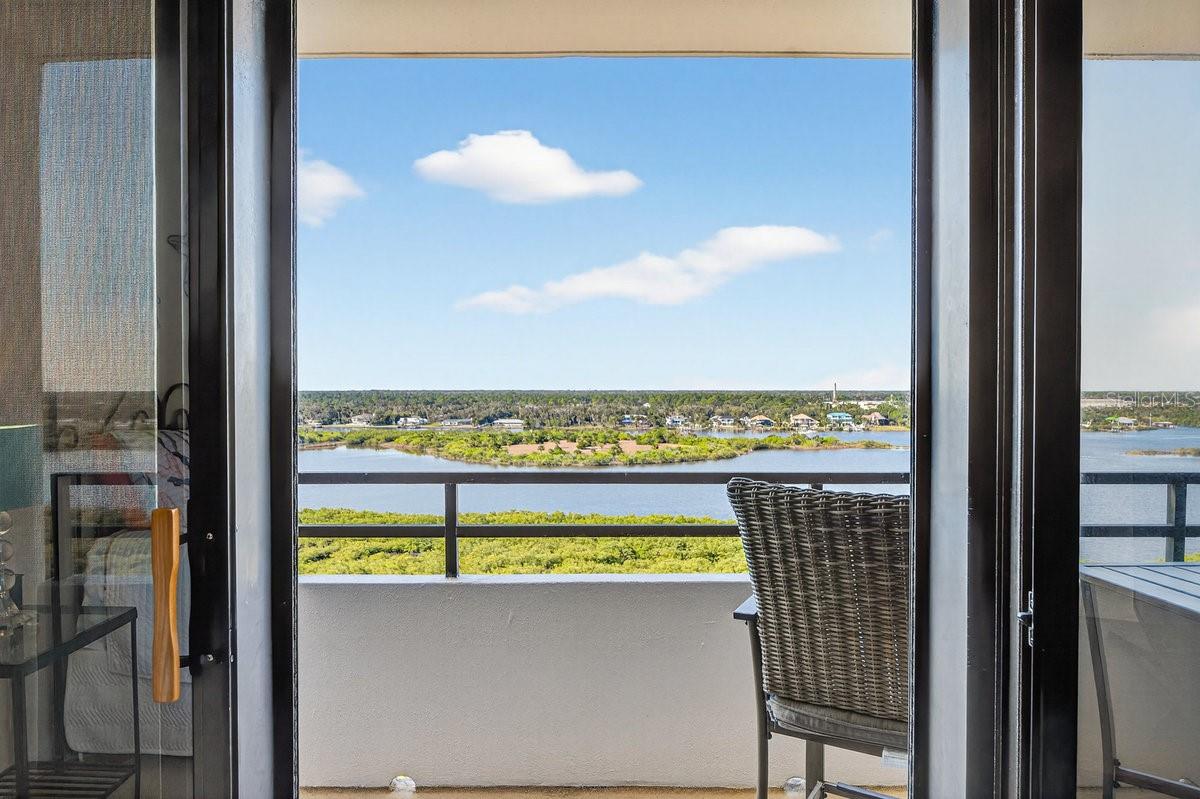 Image 30 of 49 For 1601 Central Avenue 1002