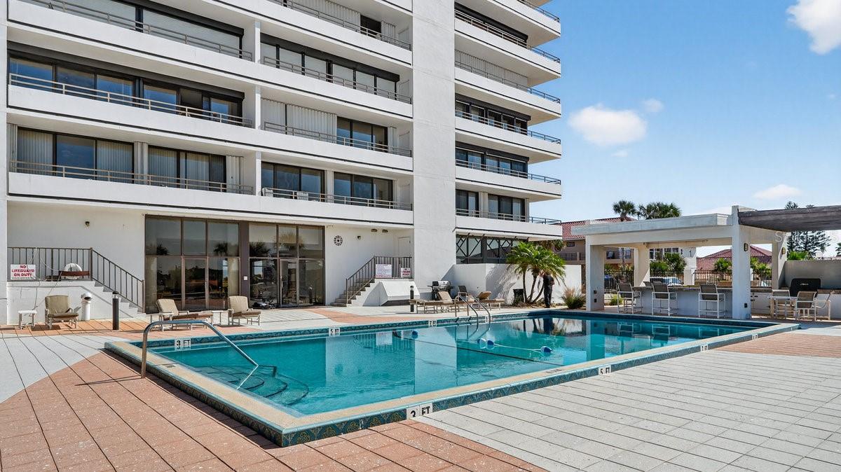 Image 43 of 49 For 1601 Central Avenue 1002