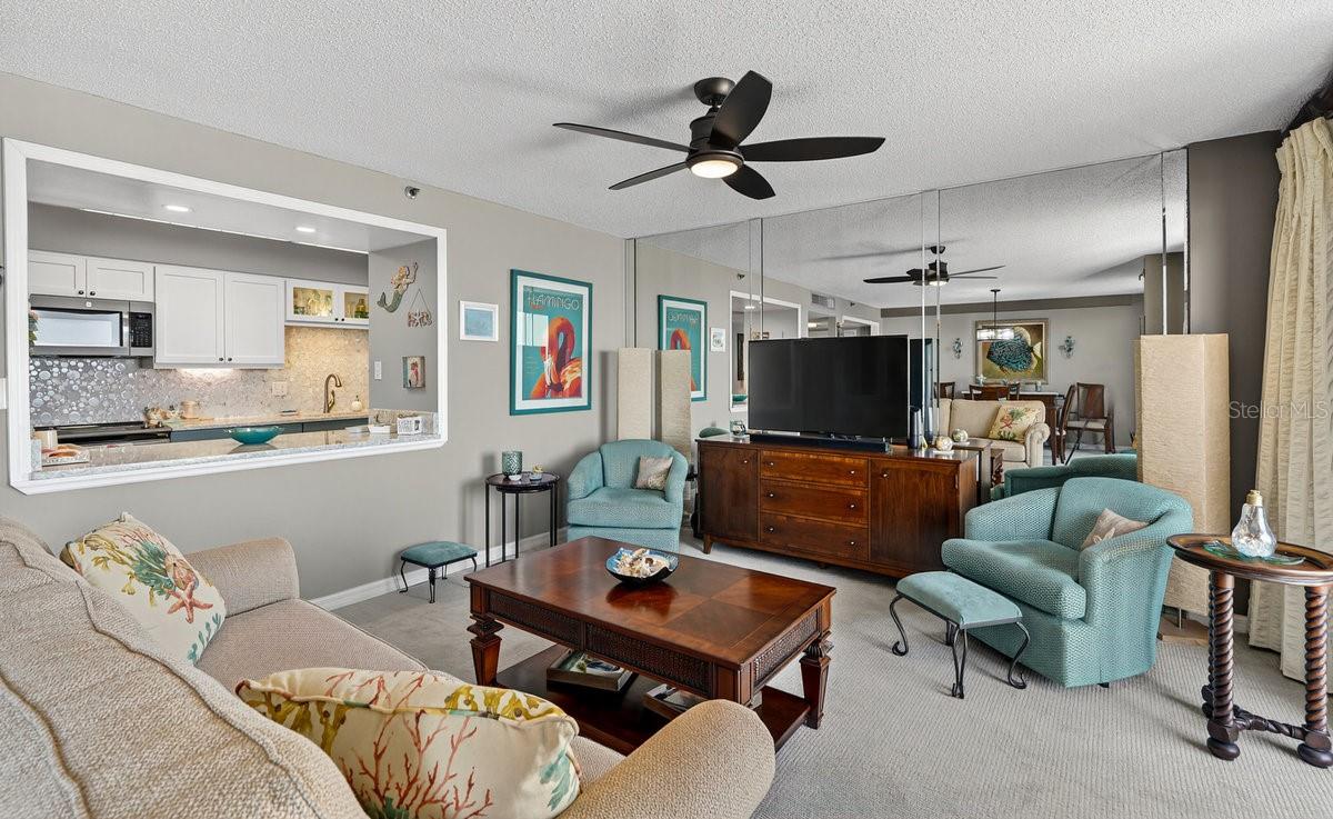 Image 8 of 49 For 1601 Central Avenue 1002