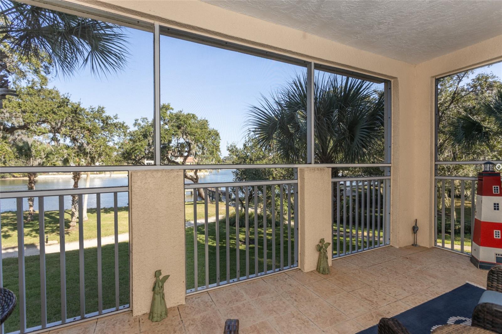 Image 20 of 49 For 35 Riverview Bend S 1825