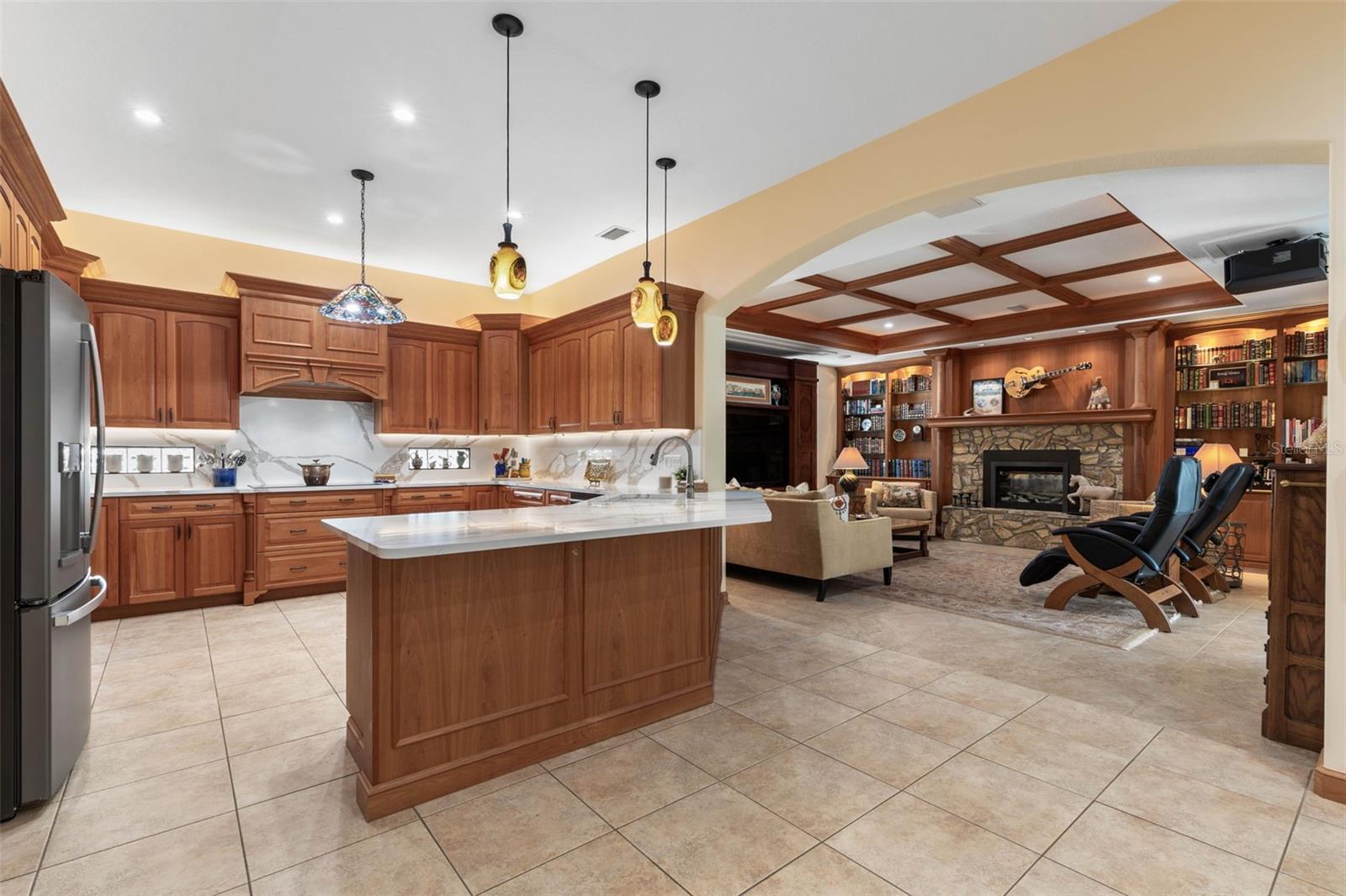 Image 17 of 80 For 46 Old Oak Drive S