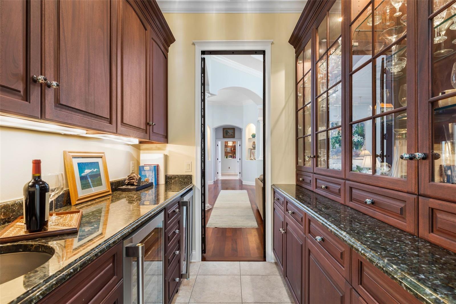 Image 23 of 80 For 46 Old Oak Drive S