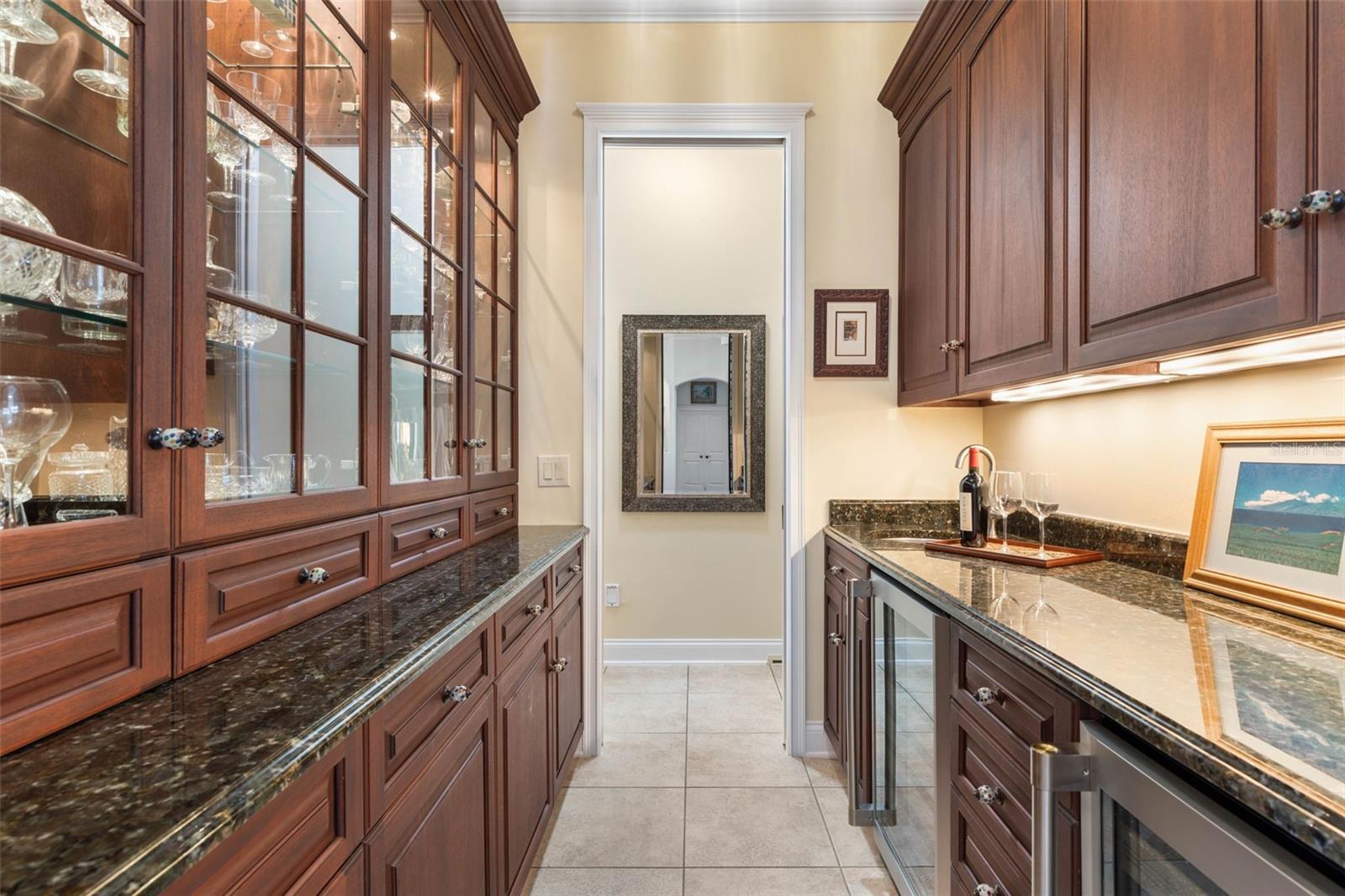 Image 24 of 80 For 46 Old Oak Drive S