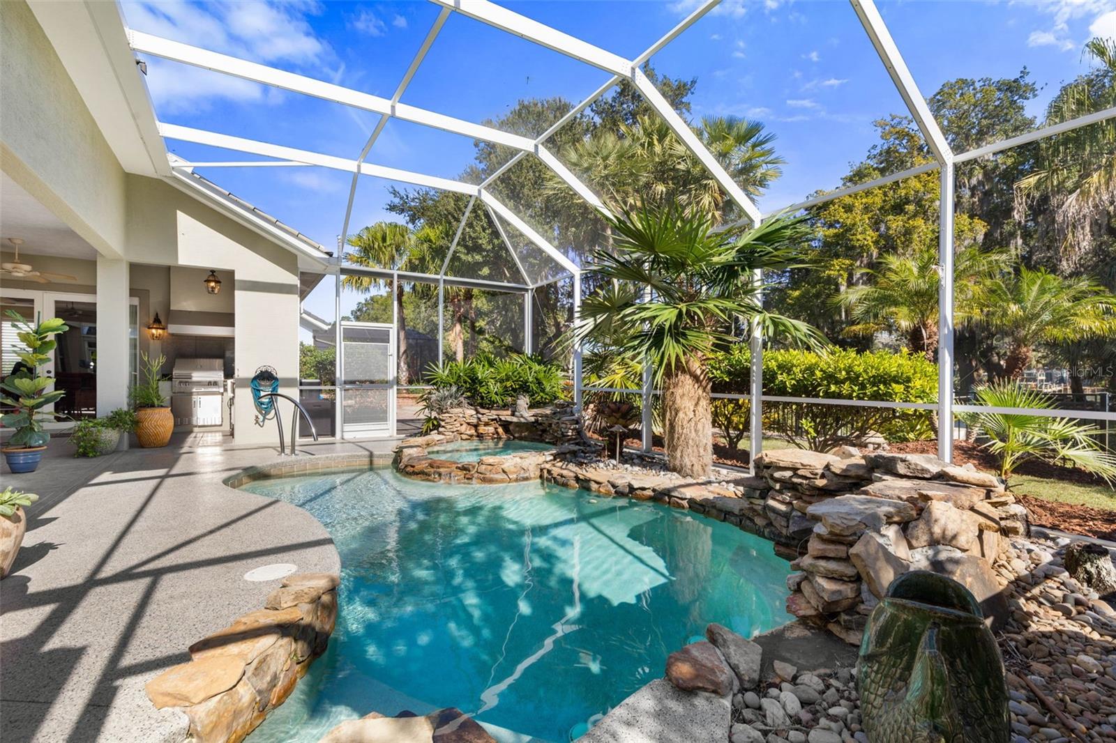 Image 28 of 80 For 46 Old Oak Drive S