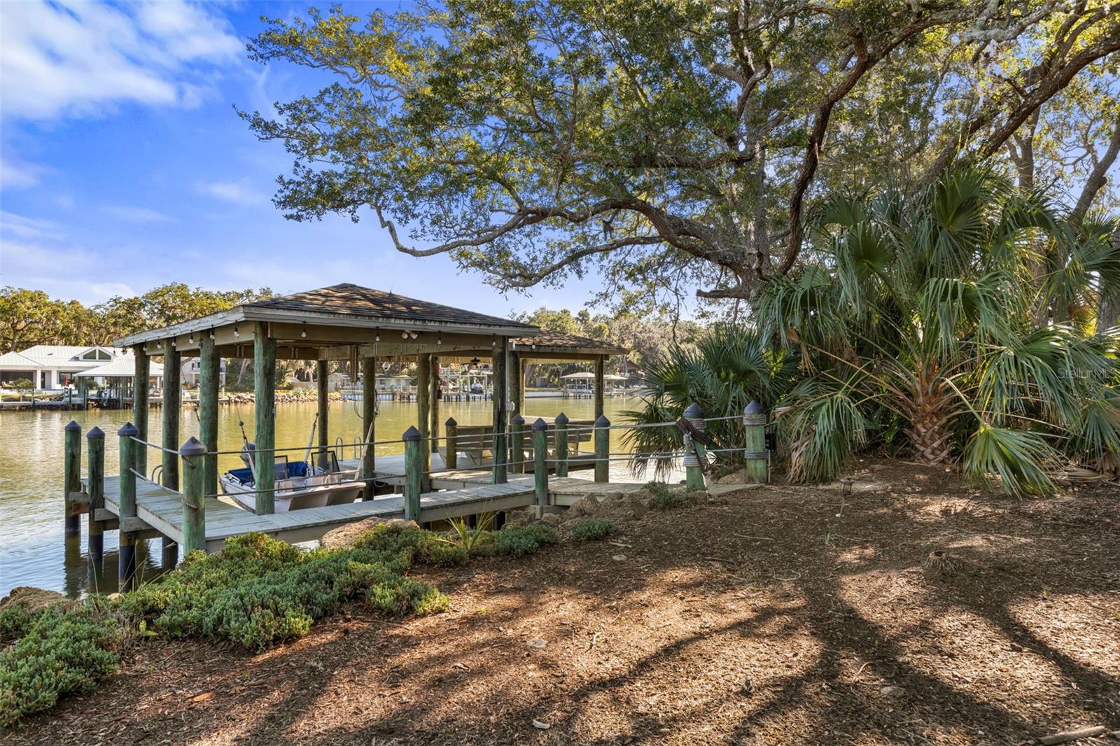 Image 35 of 80 For 46 Old Oak Drive S