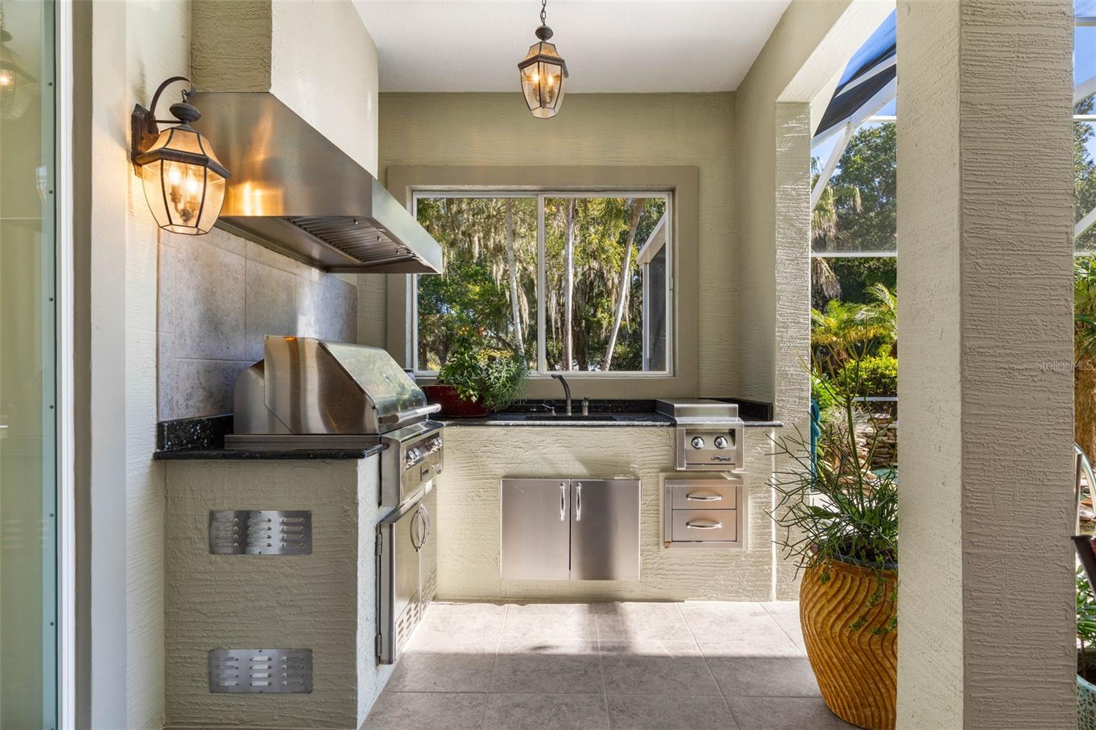 Image 41 of 80 For 46 Old Oak Drive S