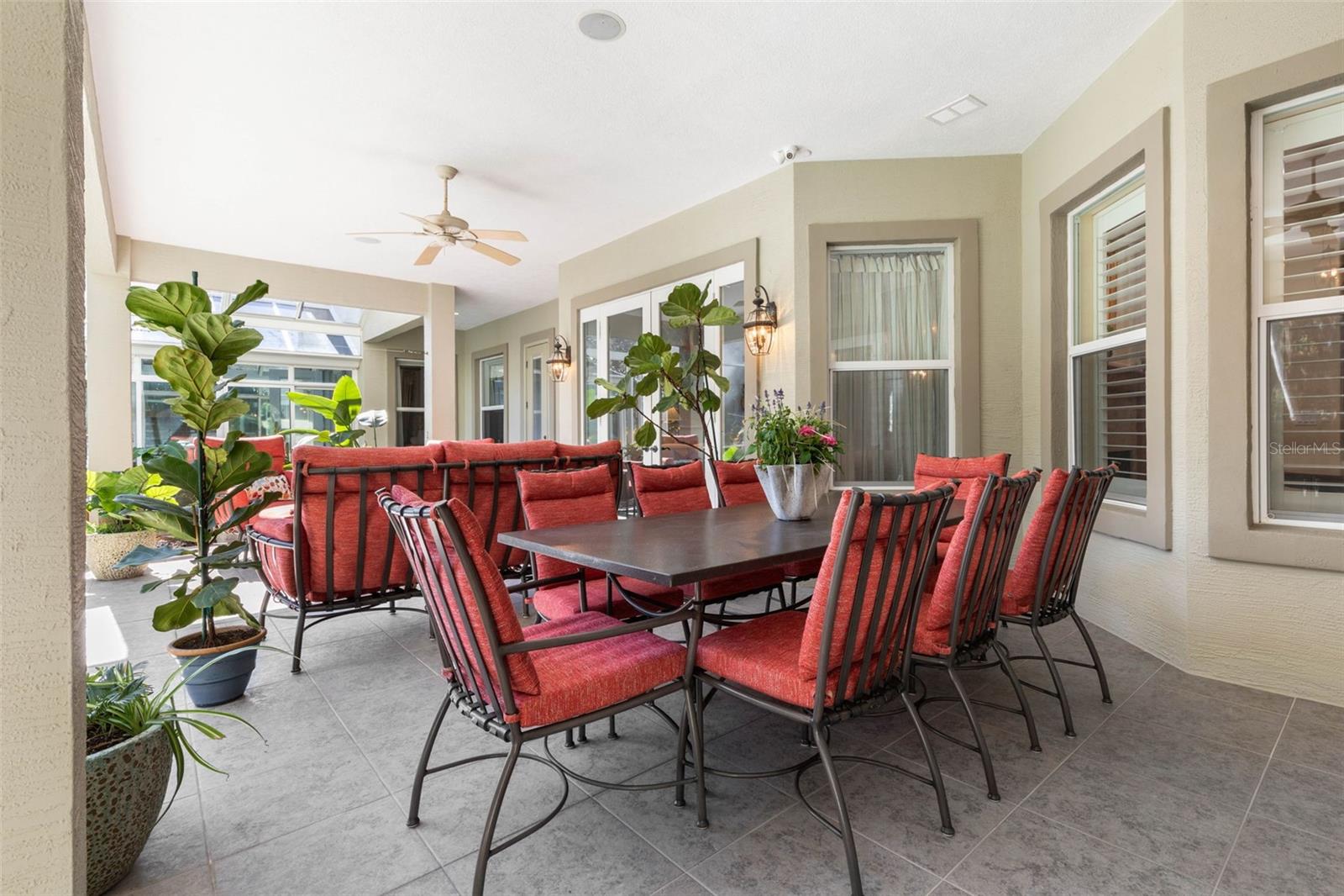 Image 42 of 80 For 46 Old Oak Drive S