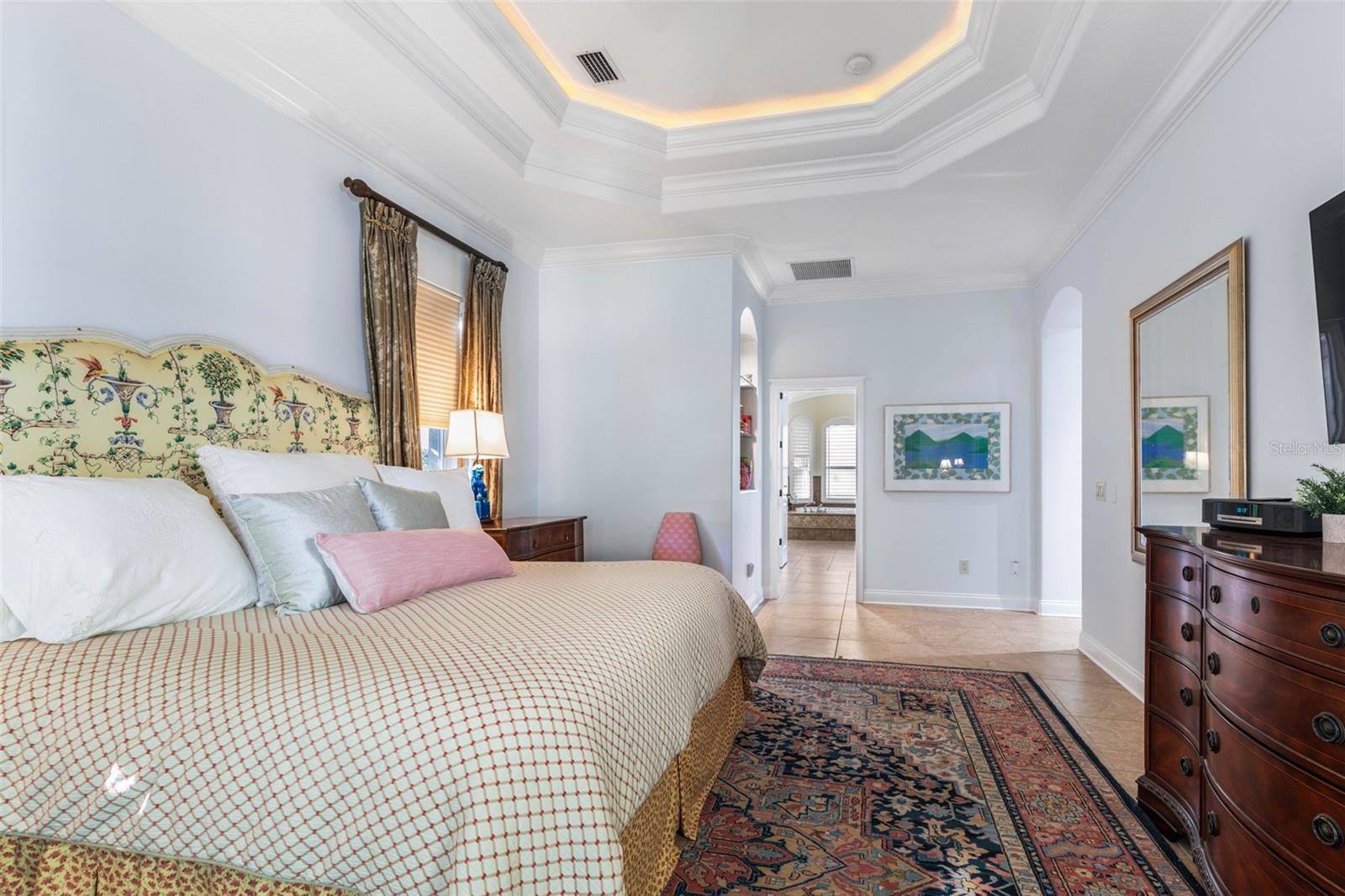 Image 44 of 80 For 46 Old Oak Drive S