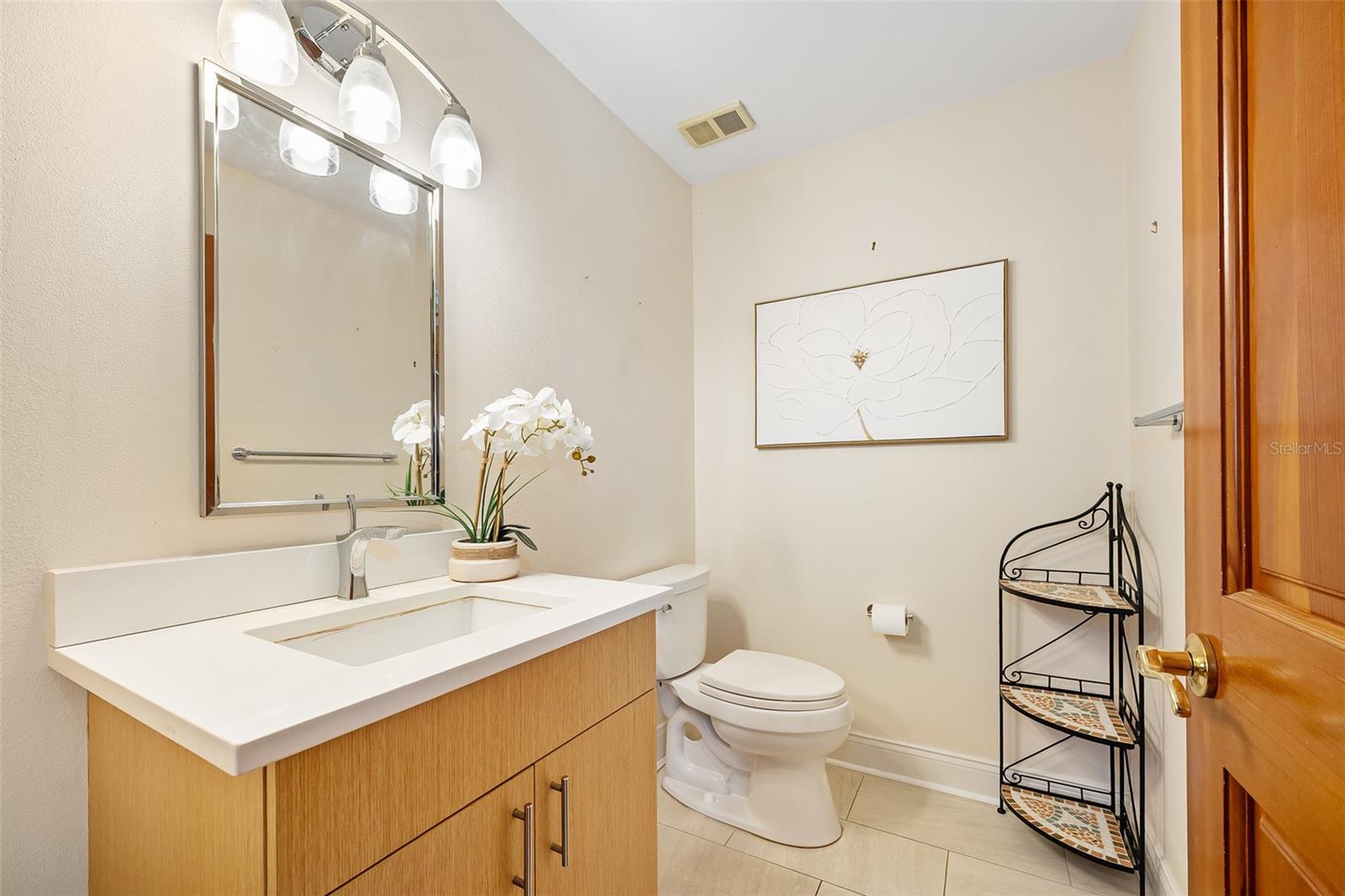 Image 14 of 78 For 2432 Dodge Drive