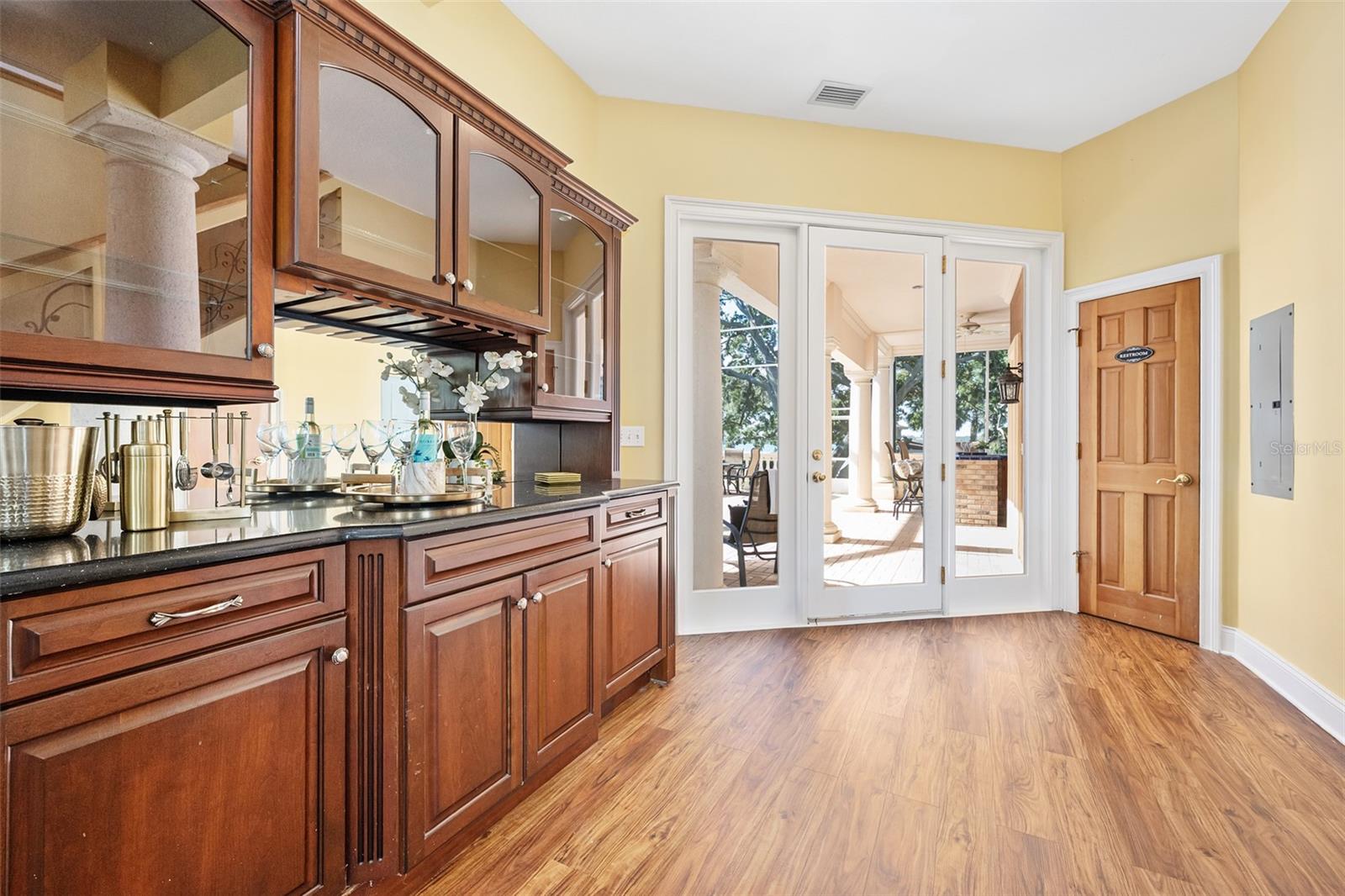 Image 16 of 78 For 2432 Dodge Drive