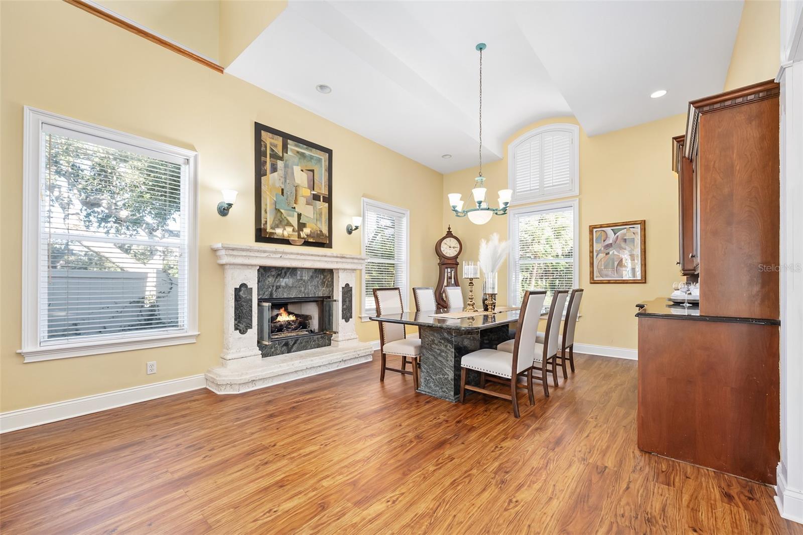 Image 19 of 78 For 2432 Dodge Drive