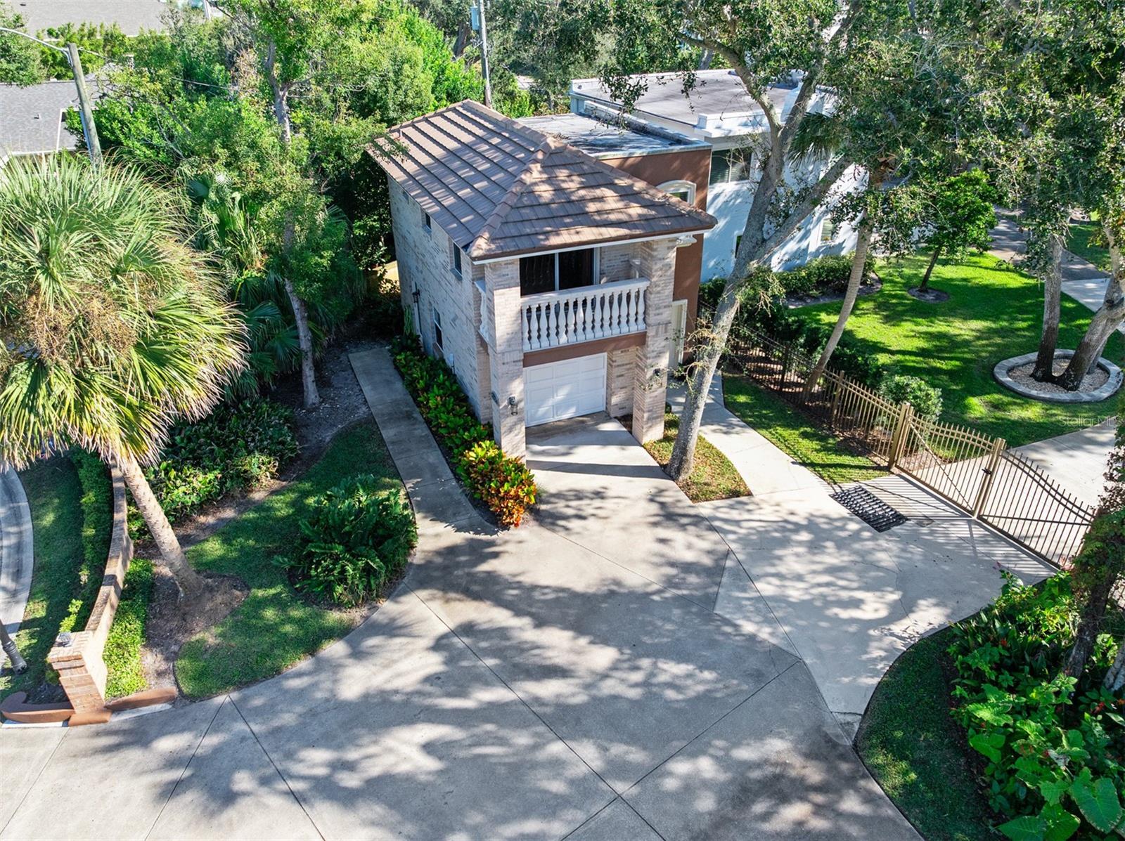 Image 5 of 78 For 2432 Dodge Drive