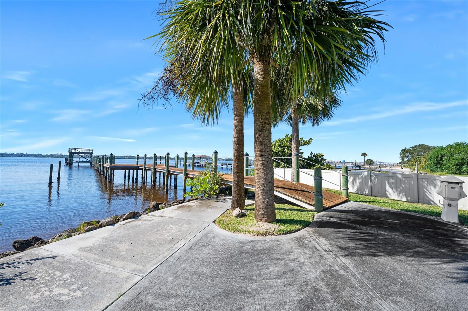 Image 62 of 78 For 2432 Dodge Drive