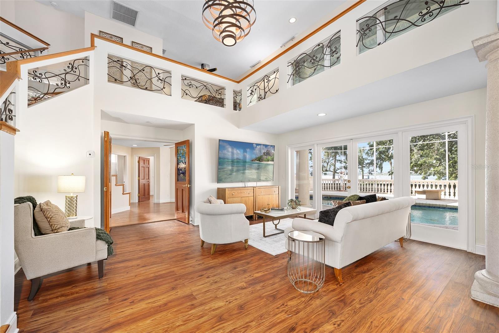 Image 7 of 78 For 2432 Dodge Drive