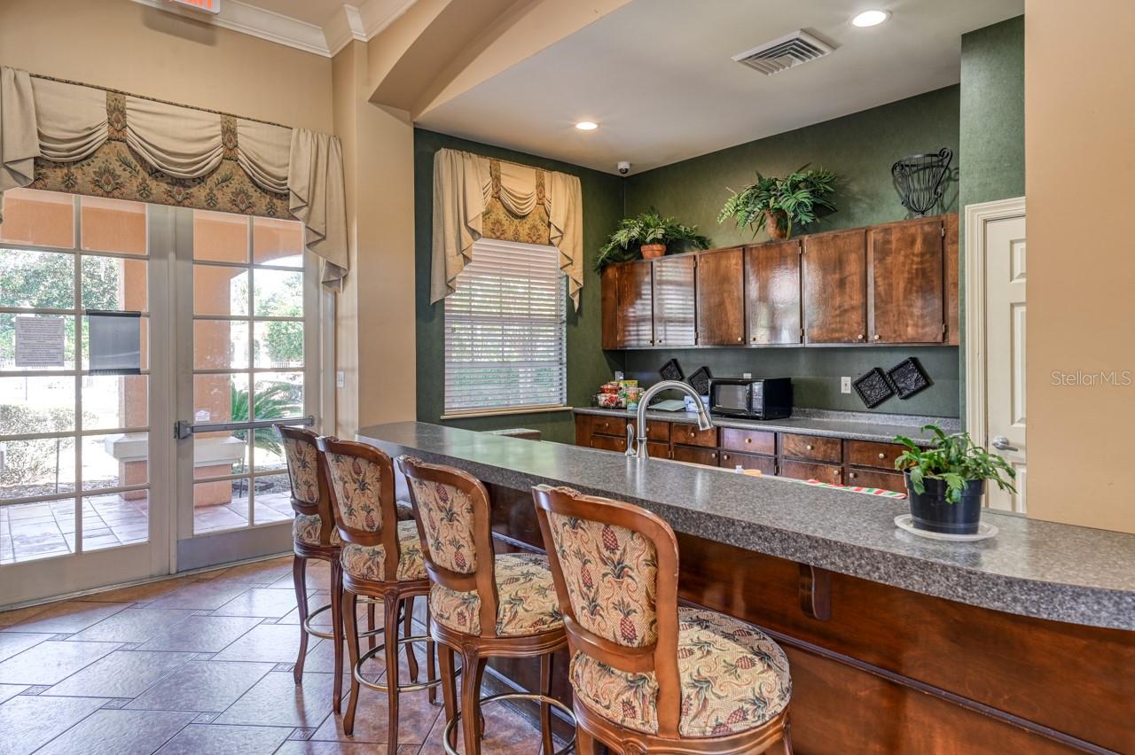 Image 30 of 36 For 605 Fairway Drive 203