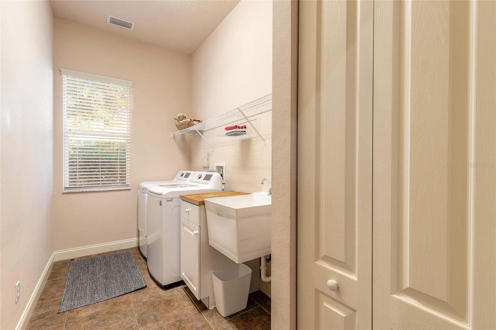 Image 40 of 48 For 1480 Kilrush Drive