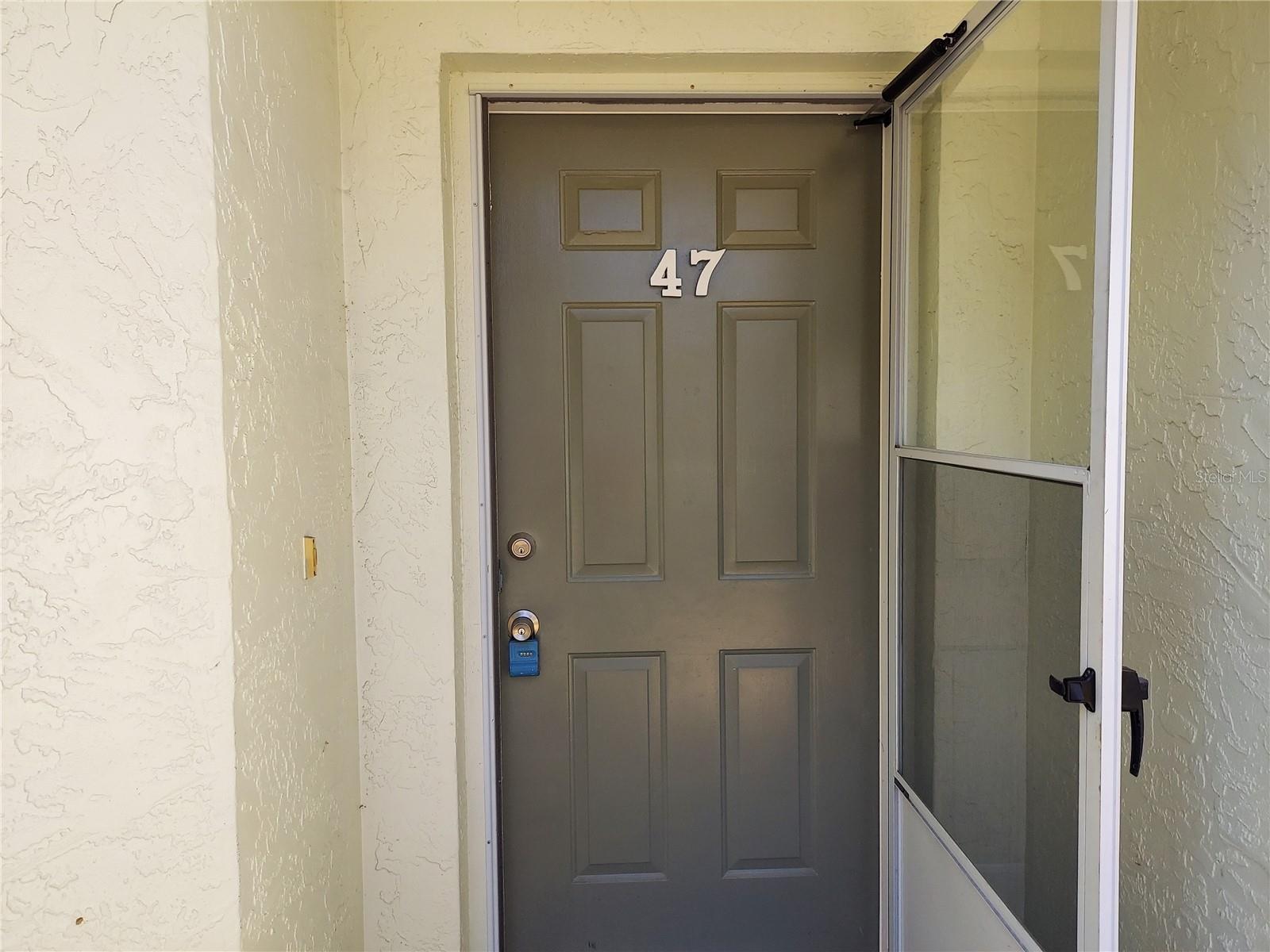 Image 2 of 12 For 47 Lake Forest Place 47