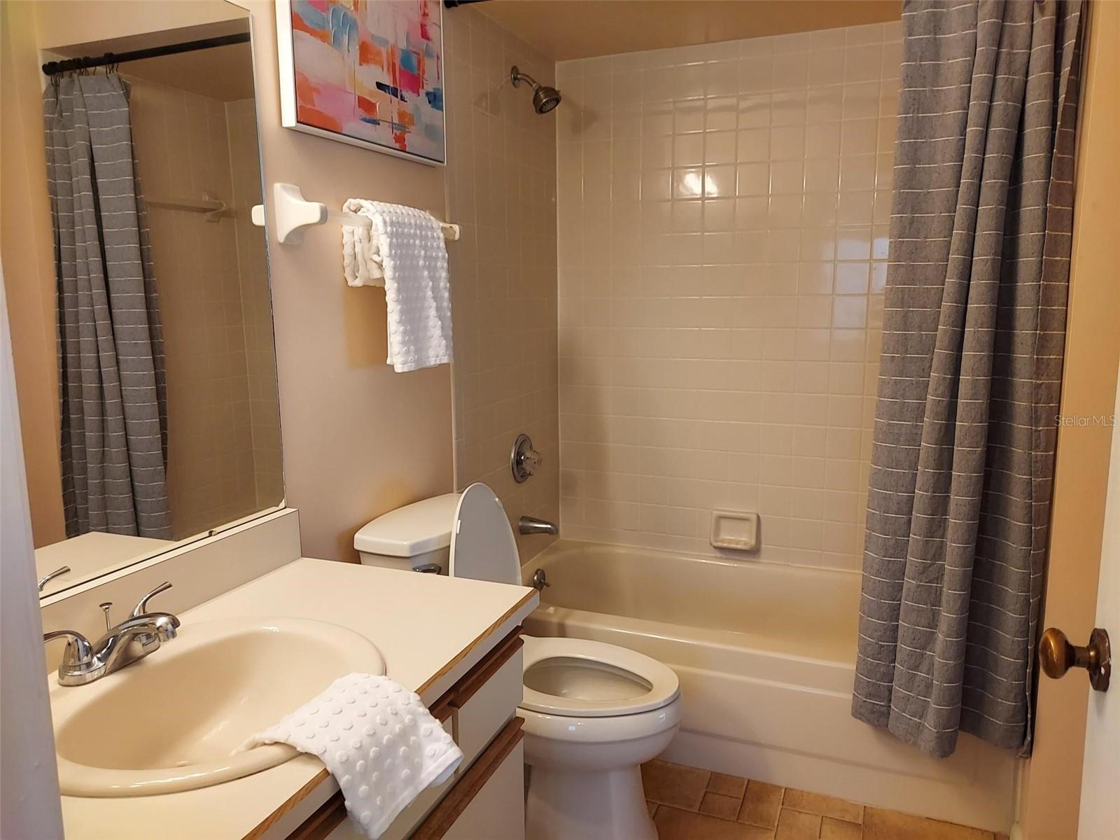 Image 9 of 12 For 47 Lake Forest Place 47