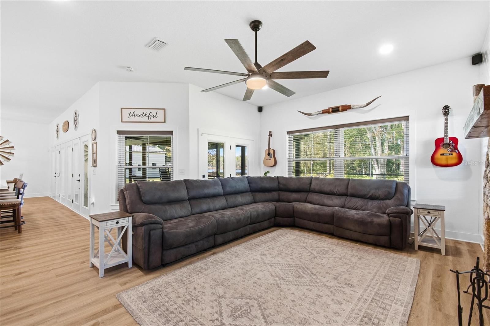 Image 15 of 56 For 928 Gallberry Court