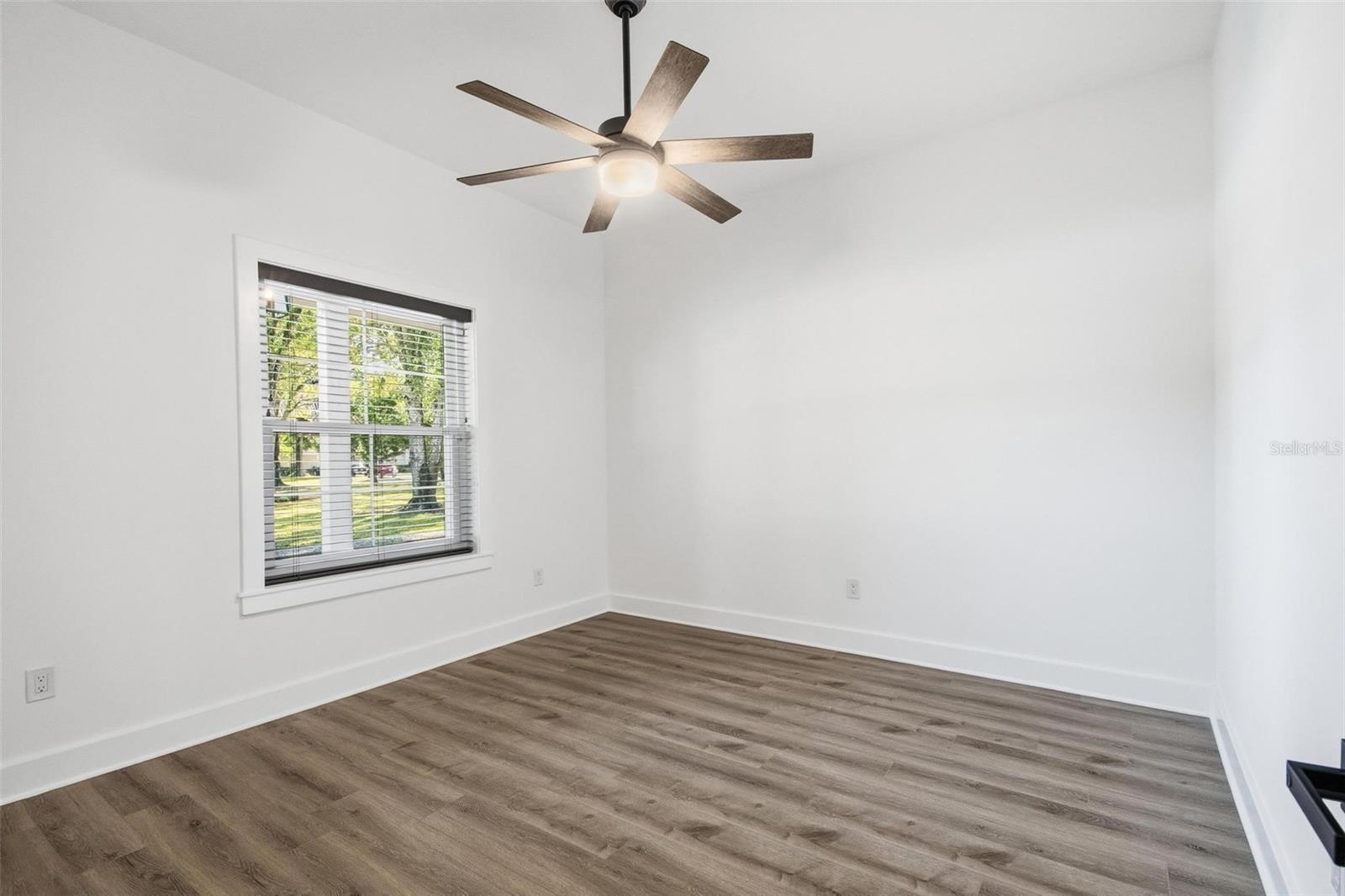 Image 26 of 56 For 928 Gallberry Court