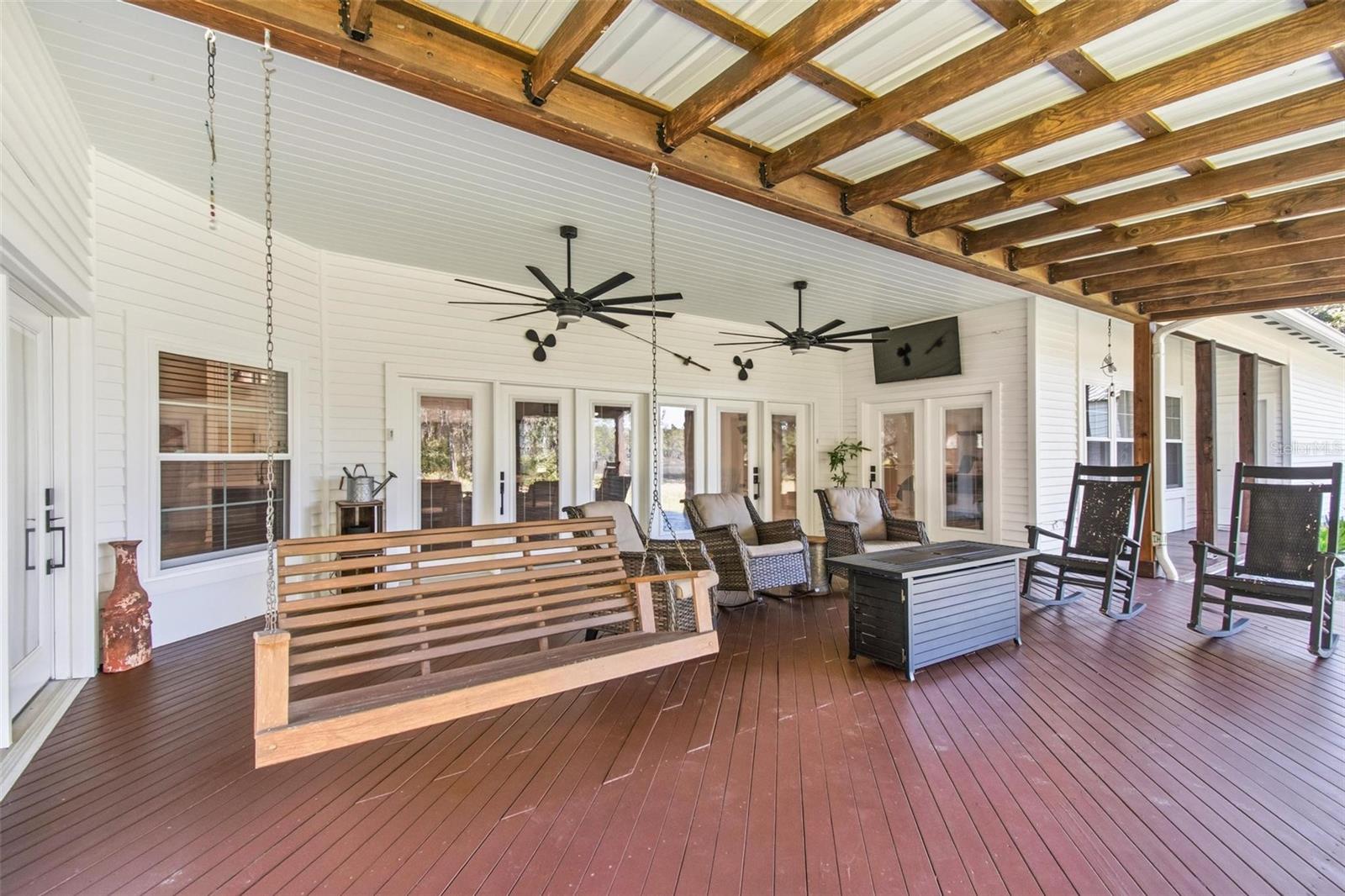 Image 37 of 56 For 928 Gallberry Court