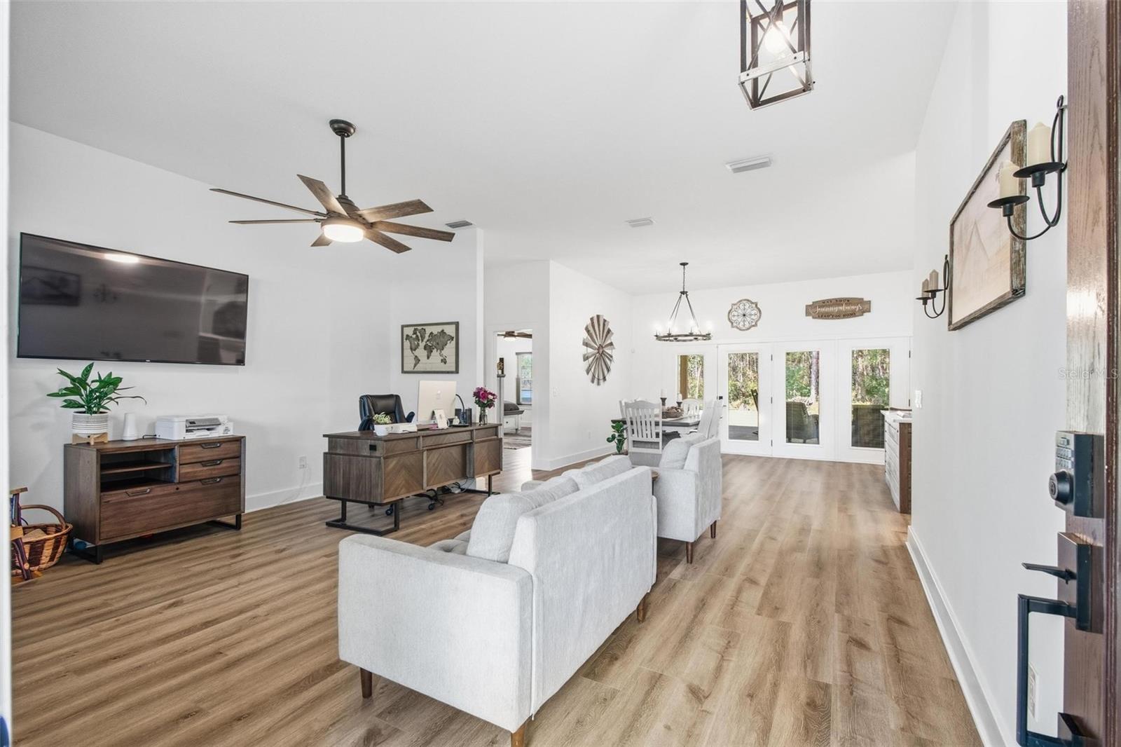 Image 6 of 56 For 928 Gallberry Court