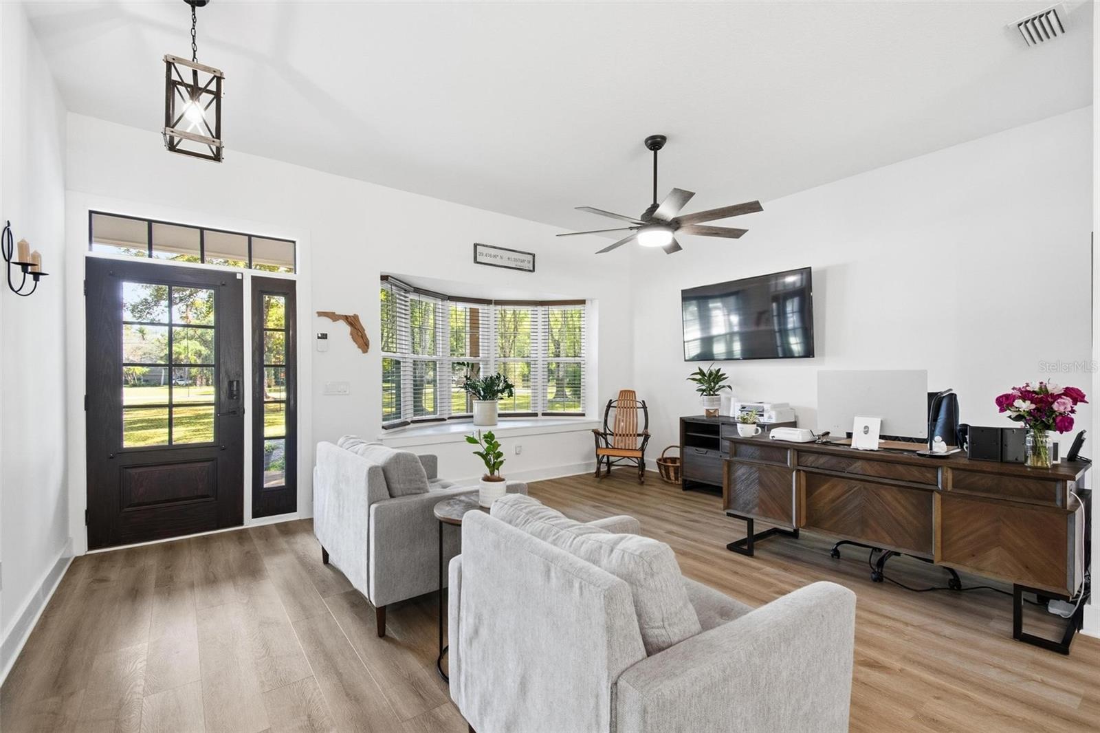 Image 7 of 56 For 928 Gallberry Court