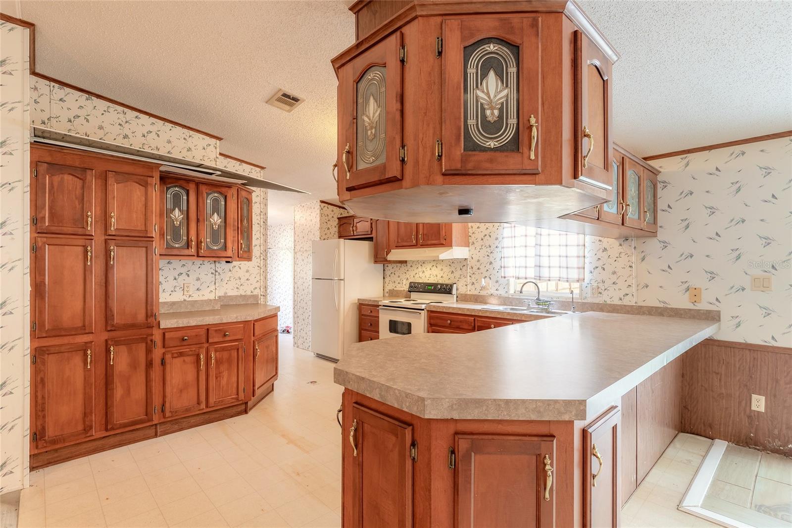 Image 16 of 43 For 2127 Oak Street